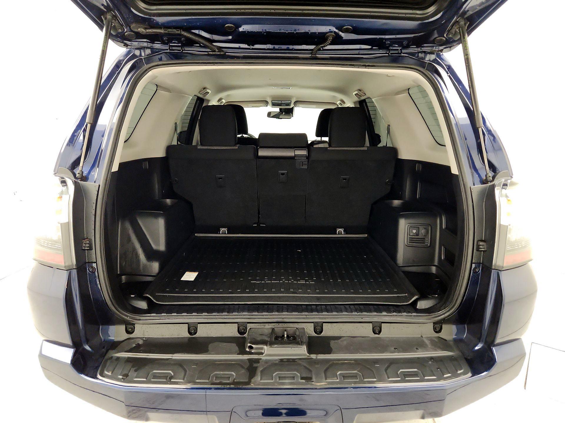 Thumbnail: 2021 Toyota 4Runner - 20