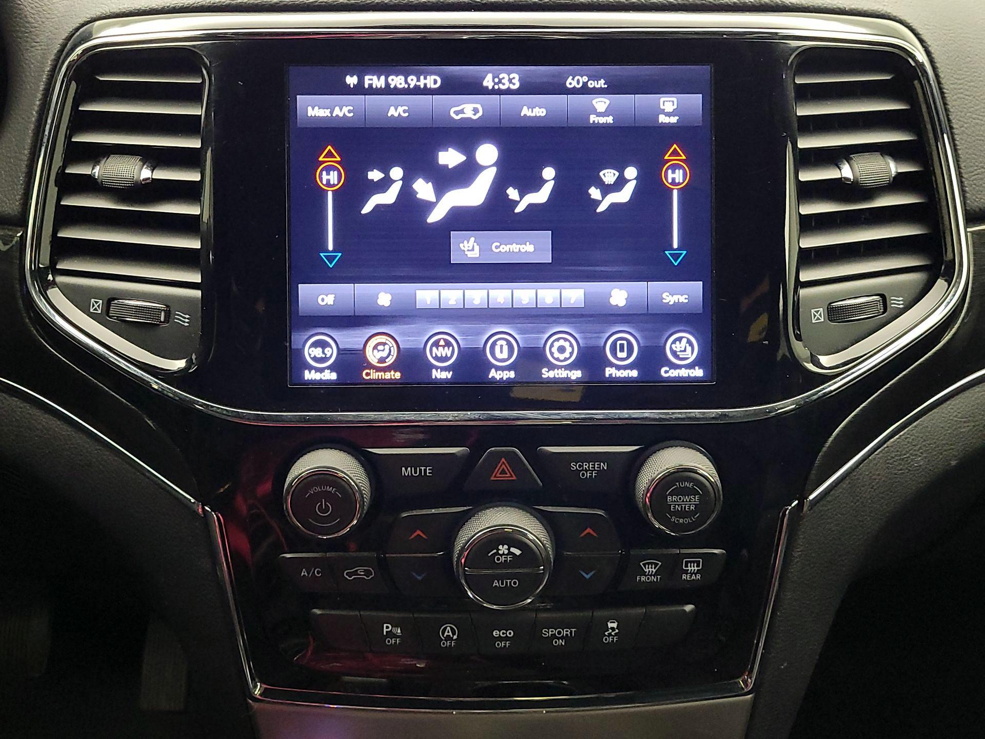 Thumbnail: 2020 Jeep Grand Cherokee - 17