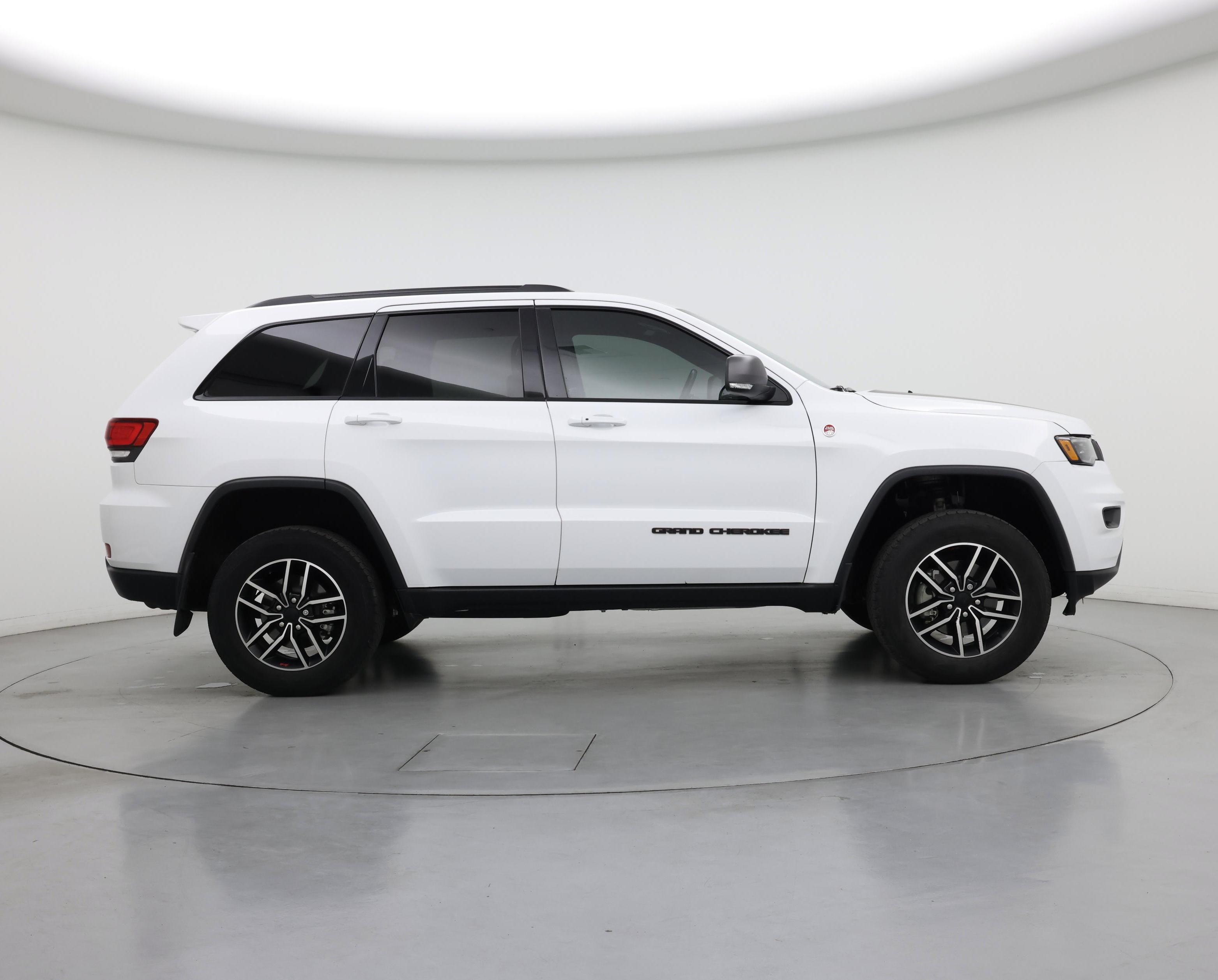 Thumbnail: 2020 Jeep Grand Cherokee - 7