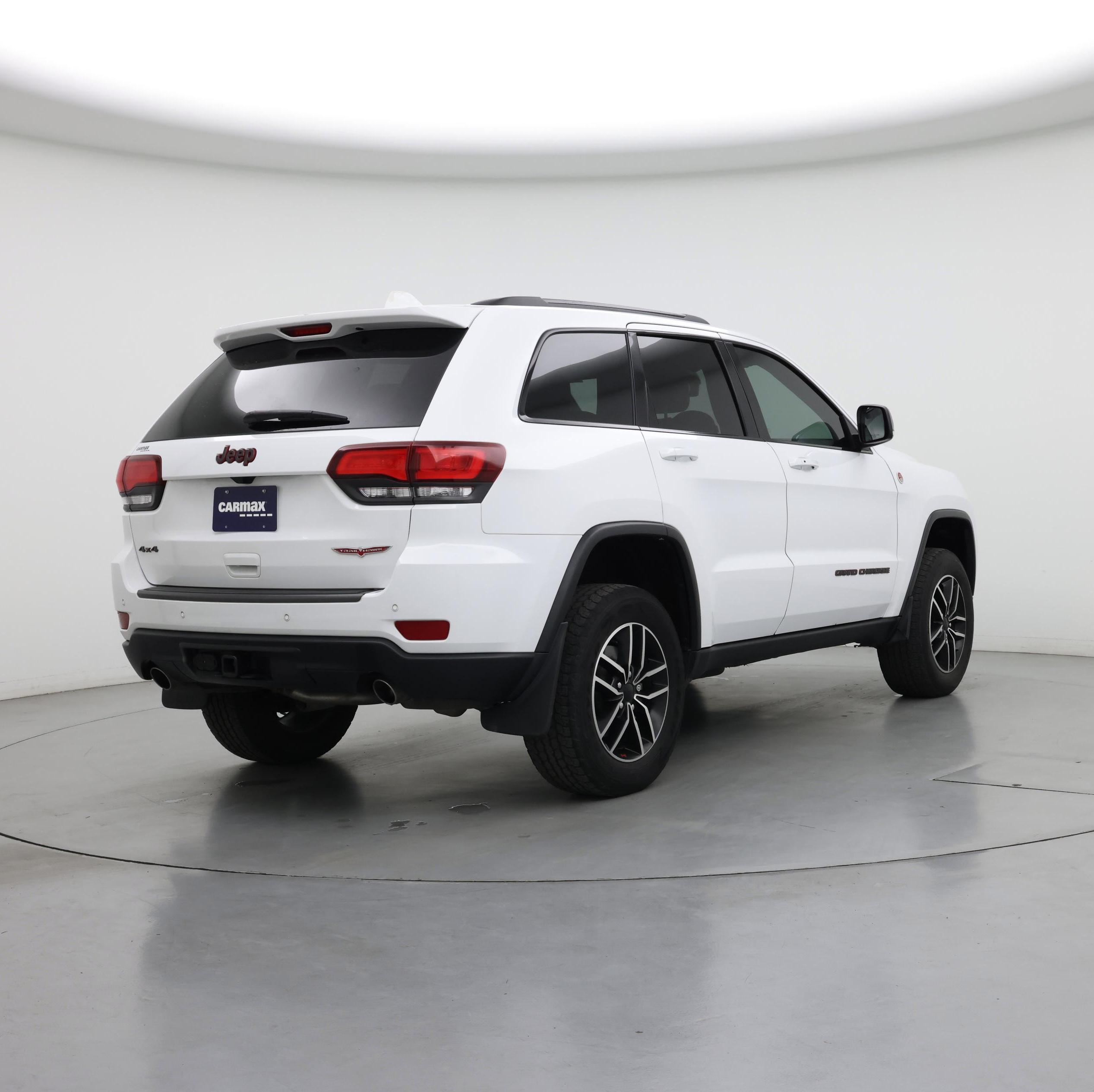 Thumbnail: 2020 Jeep Grand Cherokee - 8