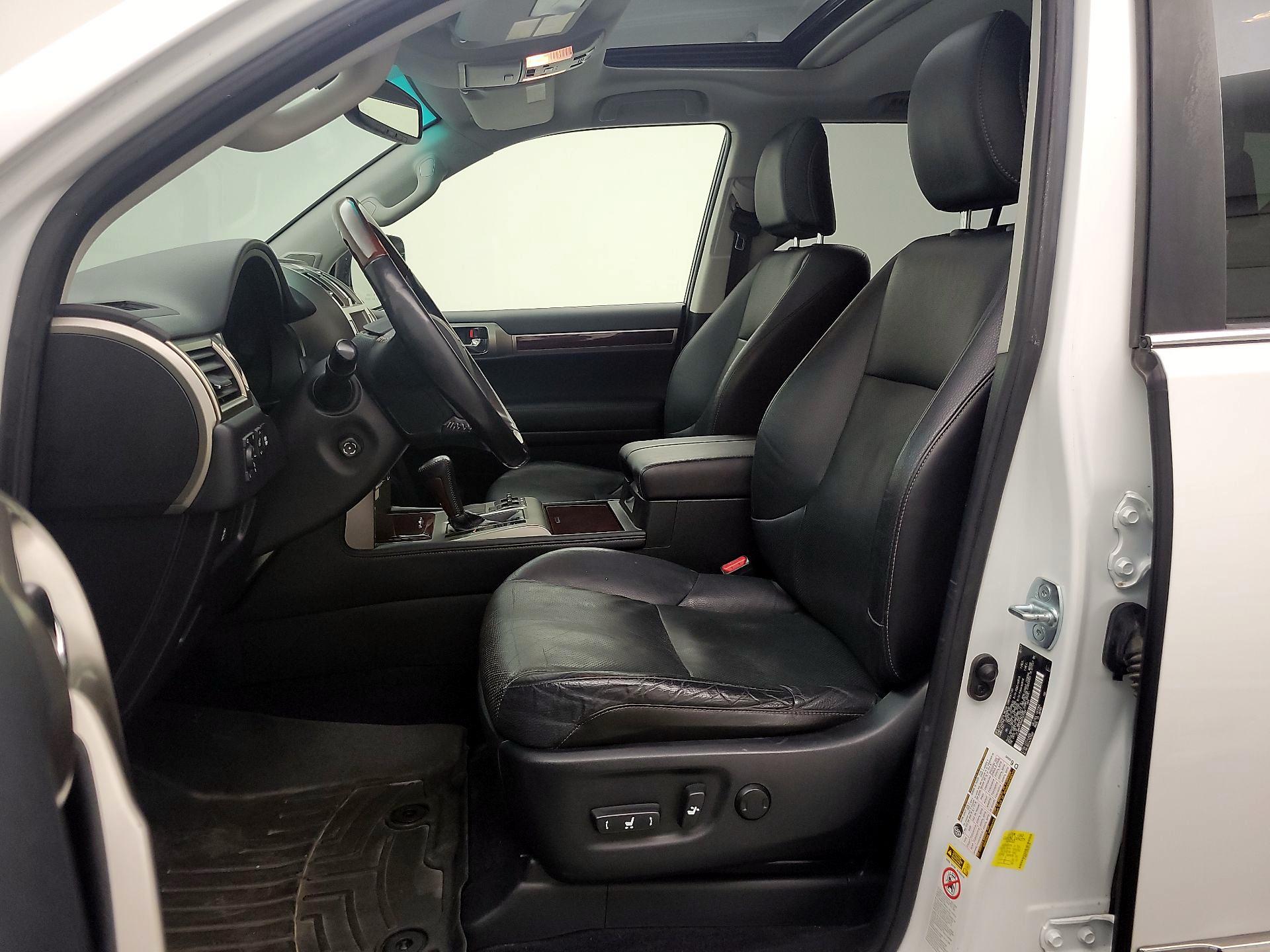 Thumbnail: 2017 Lexus GX - 11