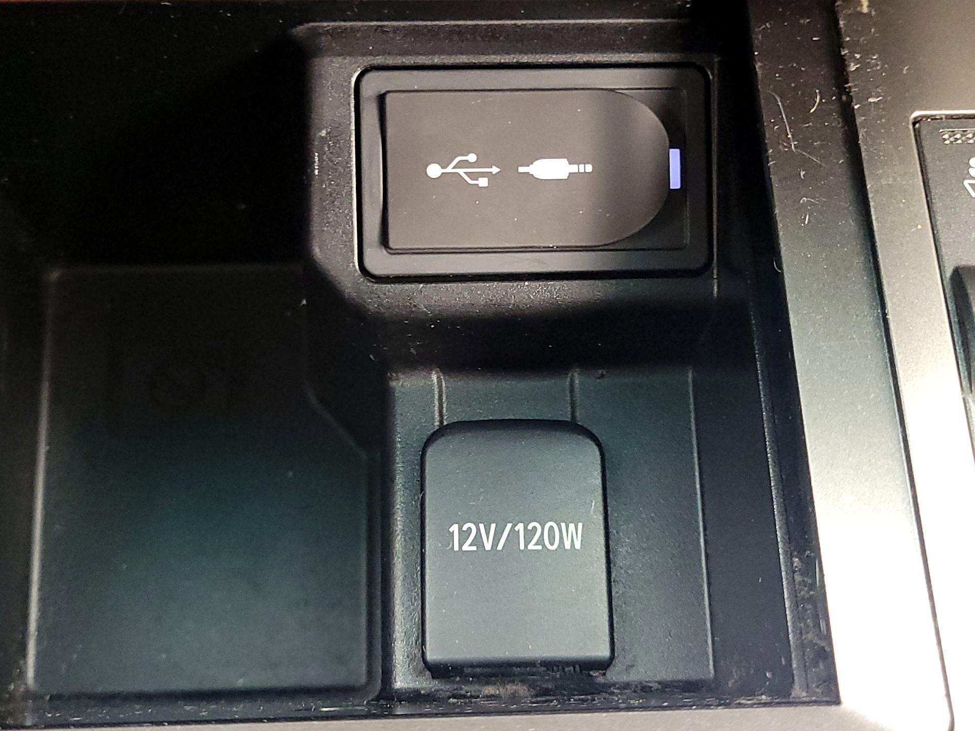 Thumbnail: 2017 Lexus GX - 19