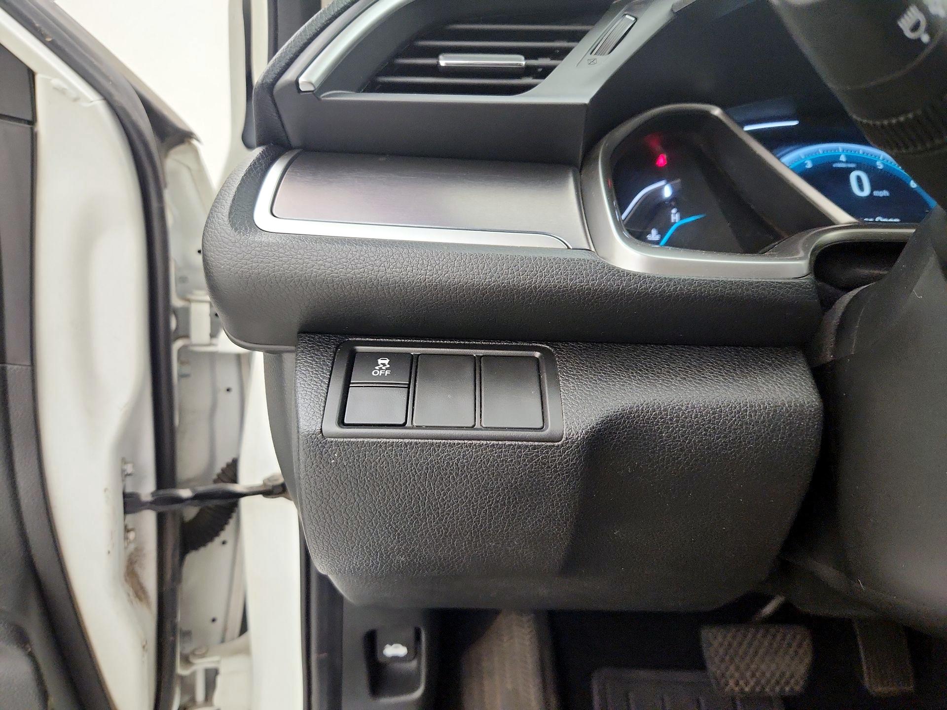 Thumbnail: 2018 Honda Civic - 13