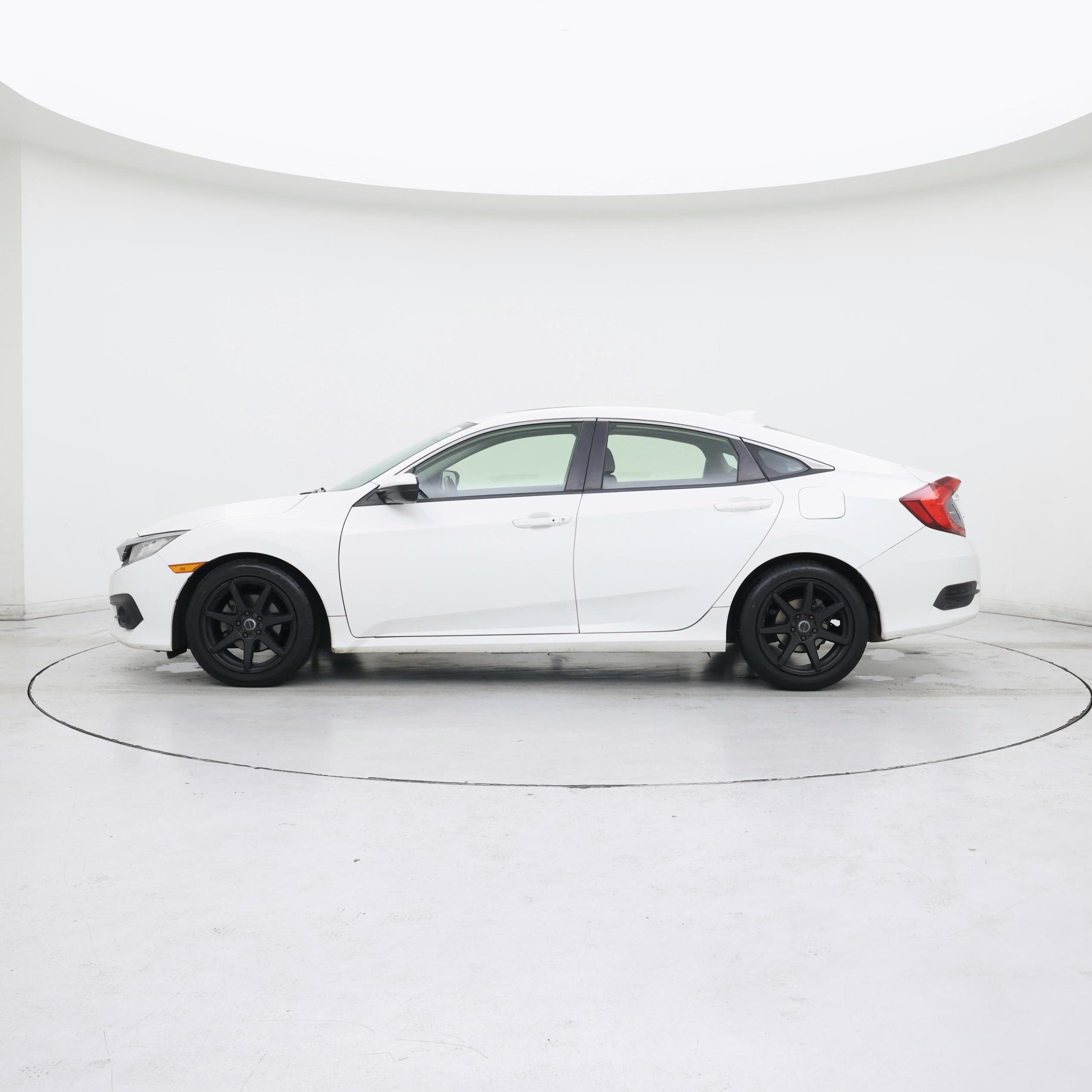 Thumbnail: 2018 Honda Civic - 3