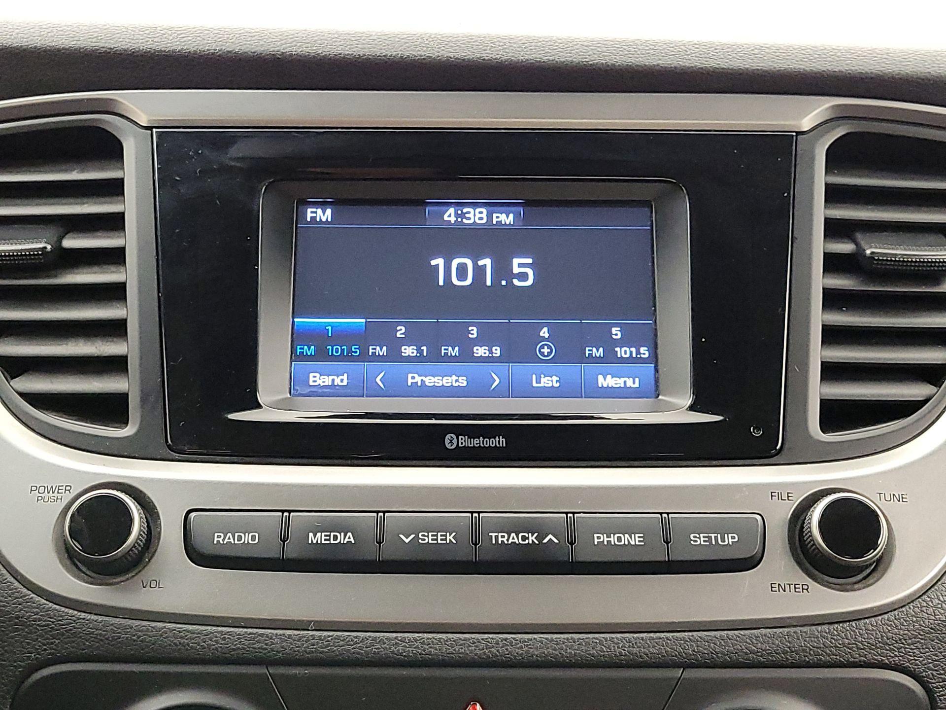 Thumbnail: 2019 Hyundai Accent - 15