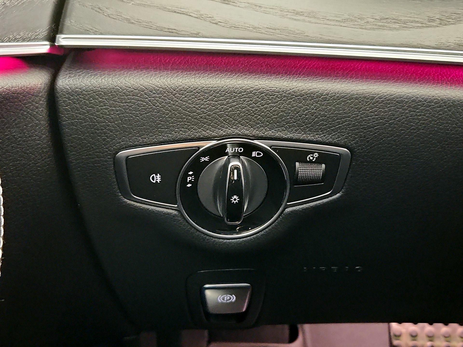 Thumbnail: 2019 Mercedes-Benz E-Class - 13