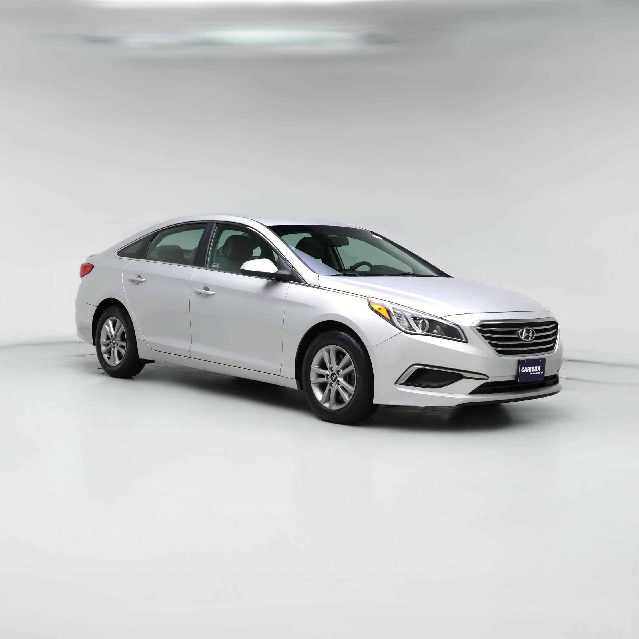 Thumbnail: 2016 Hyundai Sonata - 1
