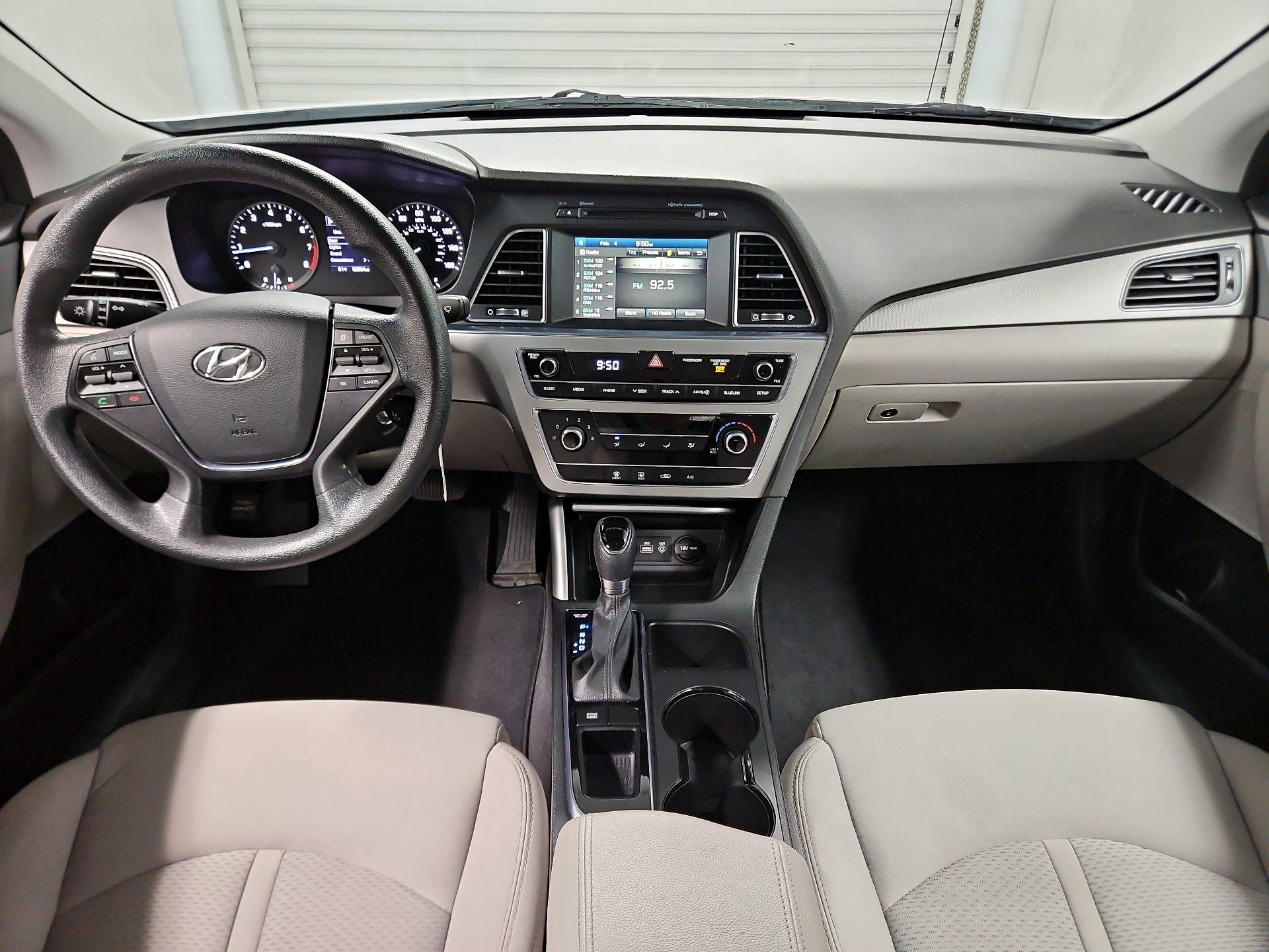 Thumbnail: 2016 Hyundai Sonata - 9