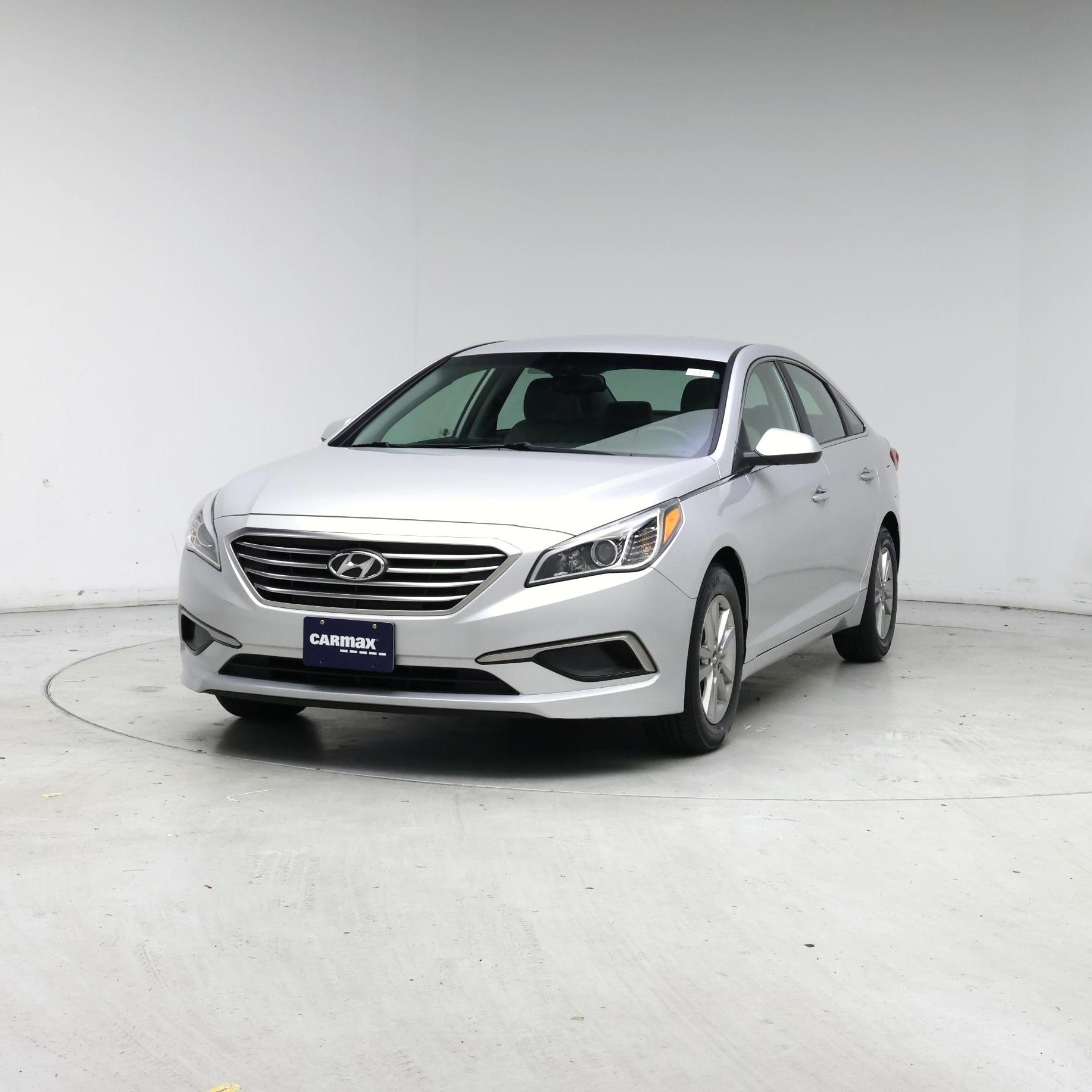 Thumbnail: 2016 Hyundai Sonata - 4