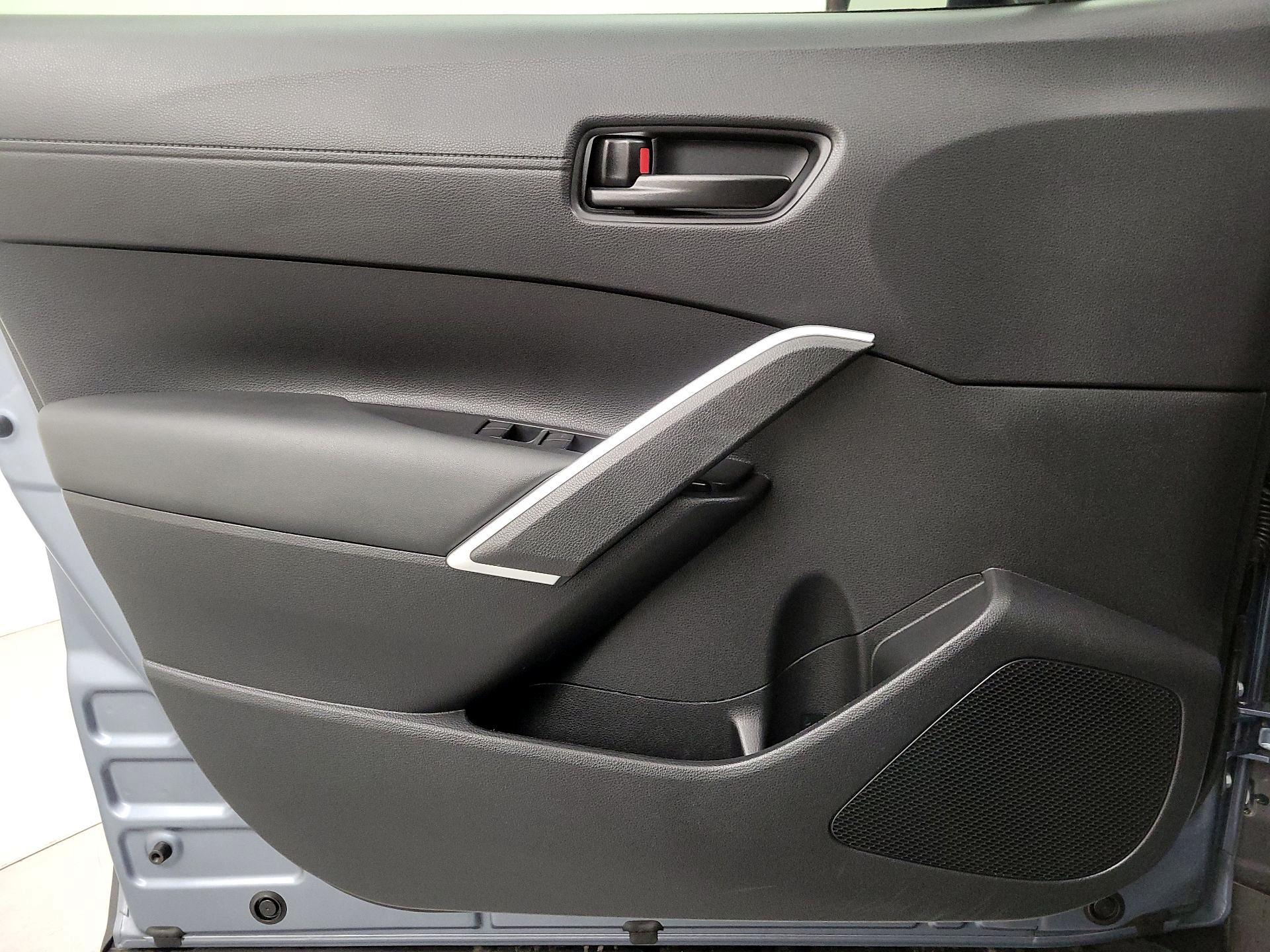 Thumbnail: 2022 Toyota Corolla Cross - 12