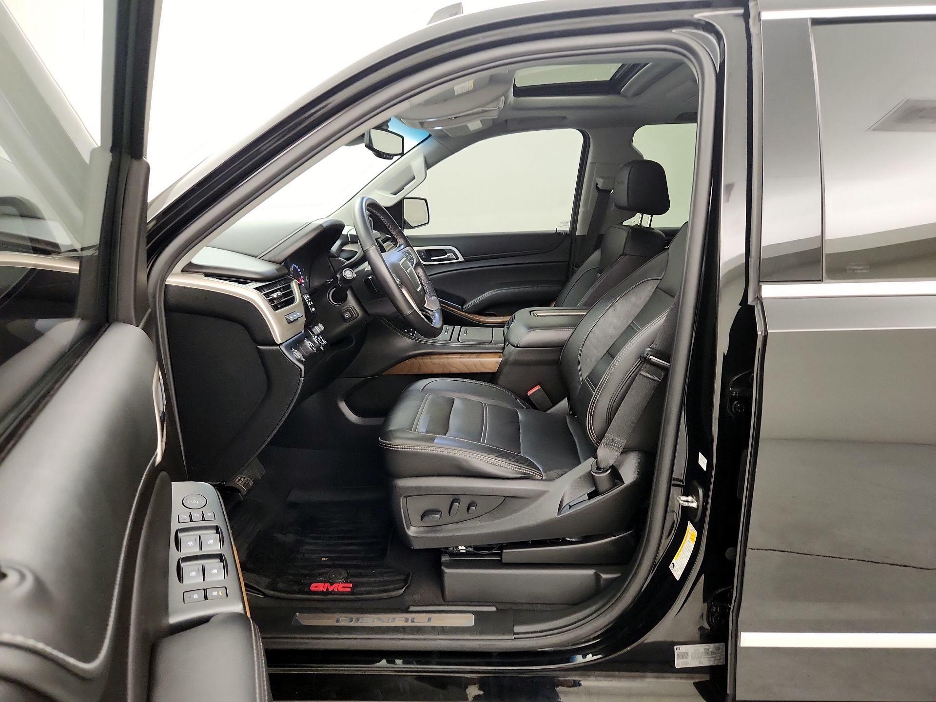 Thumbnail: 2020 GMC Yukon XL - 11