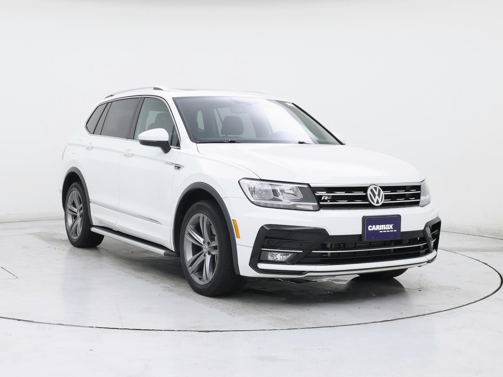 2019 Volkswagen Tiguan SEL R-Line - Photo 2