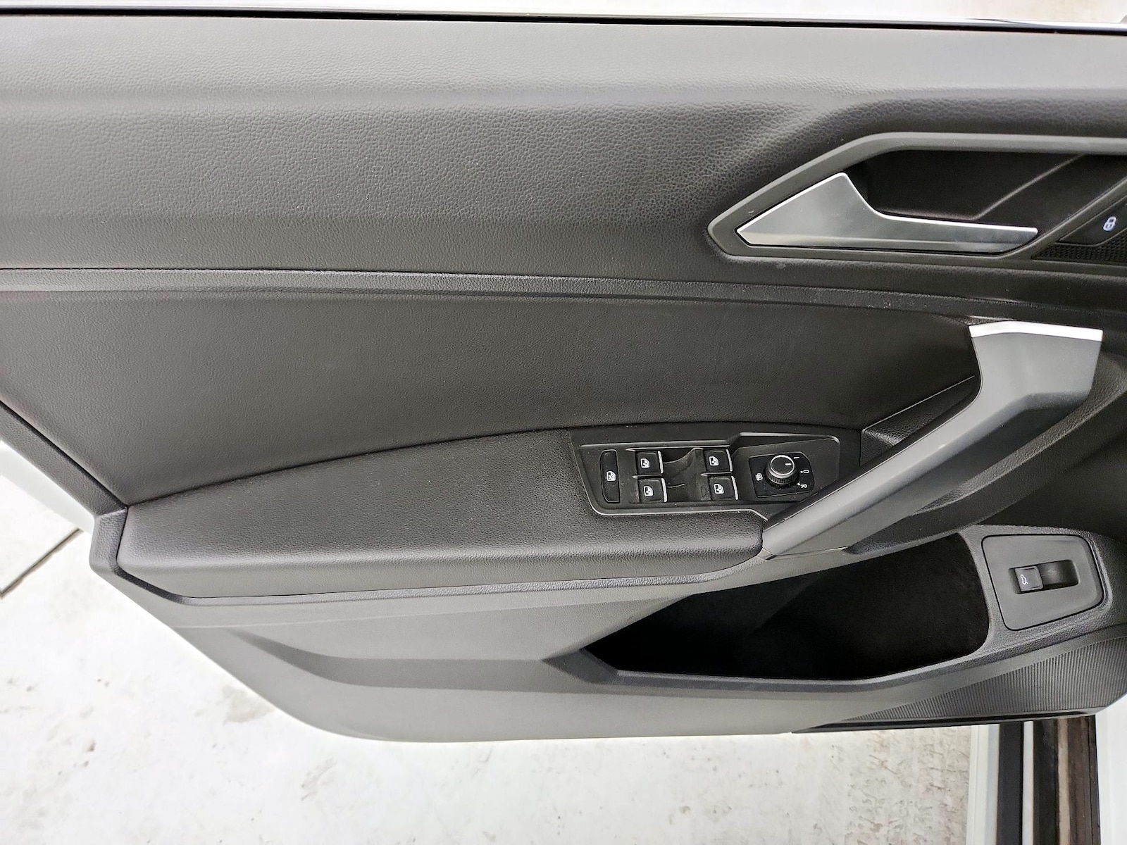 2019 Volkswagen Tiguan SEL R-Line - Photo 13