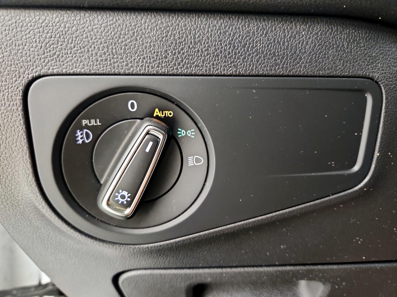 2019 Volkswagen Tiguan SEL R-Line - Photo 14