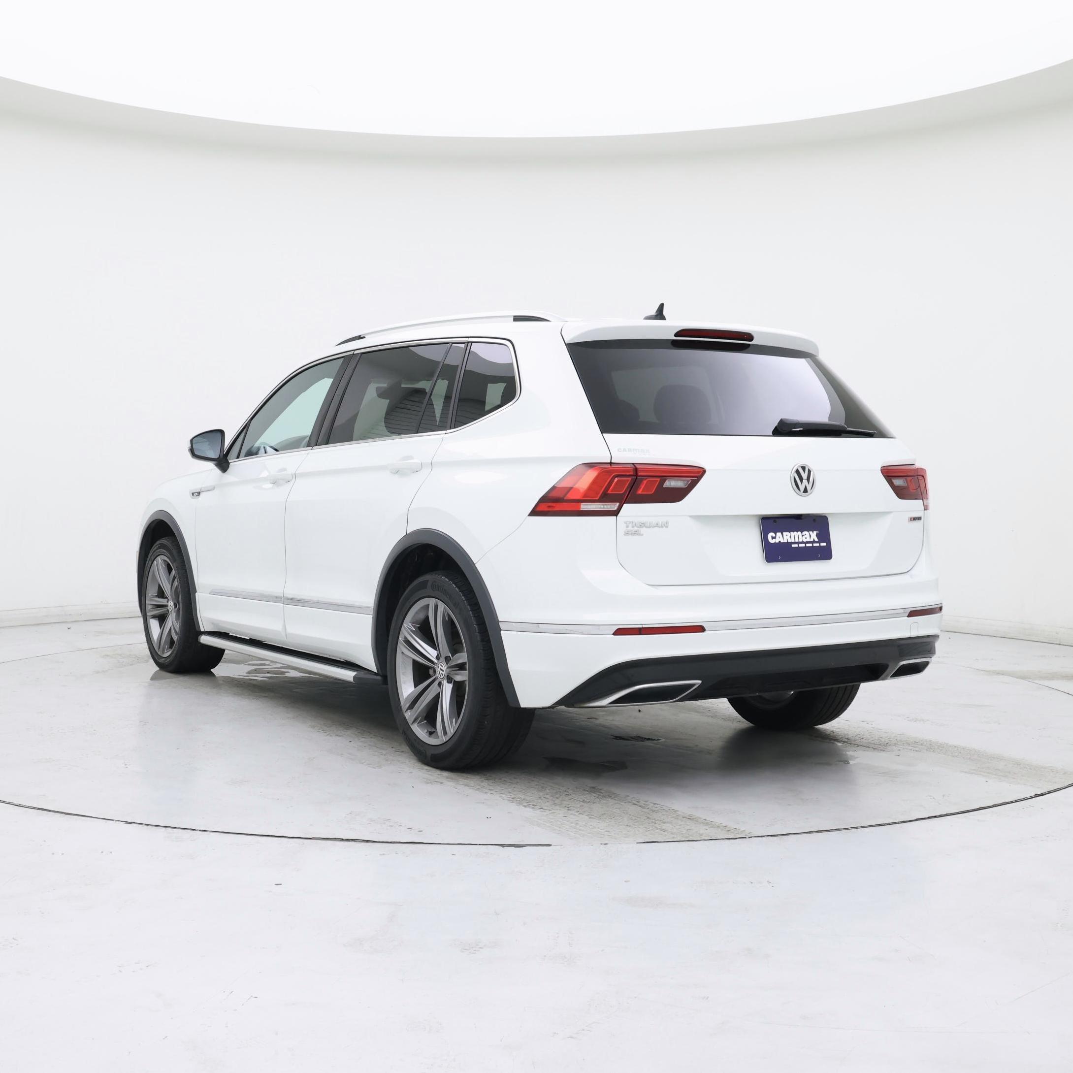 Thumbnail: 2019 Volkswagen Tiguan - 2