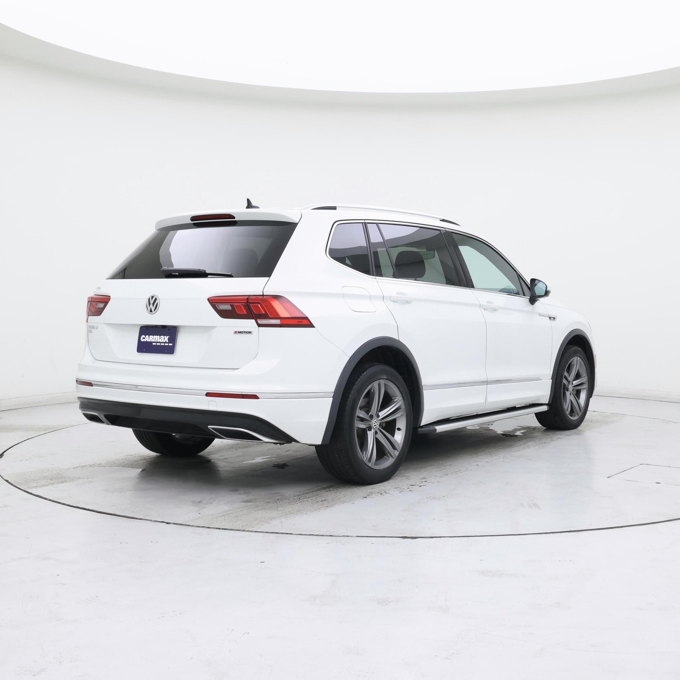 Thumbnail: 2019 Volkswagen Tiguan - 8