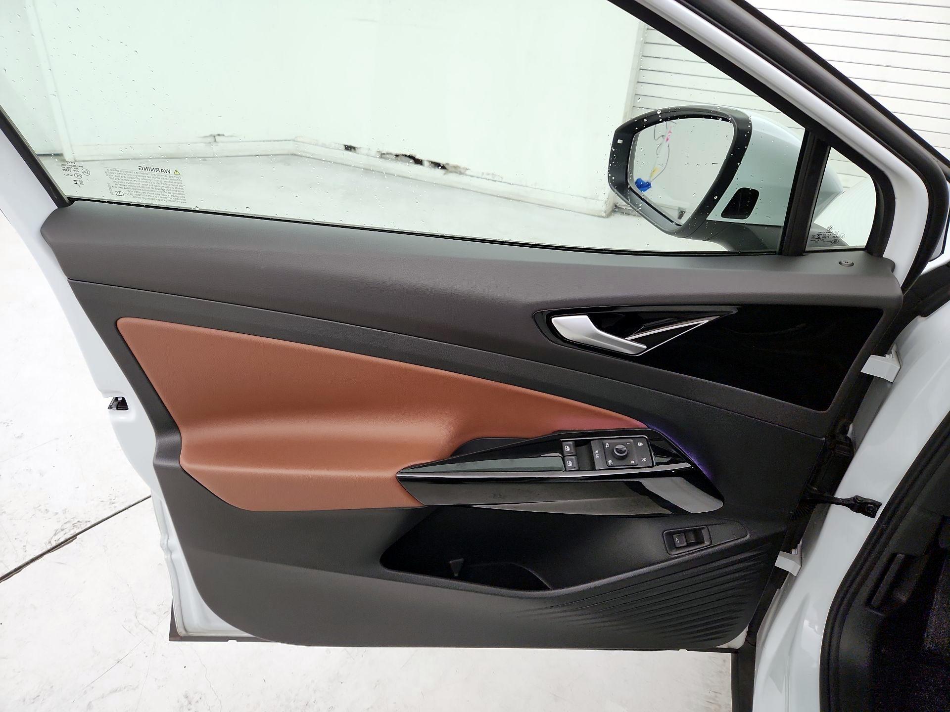 Thumbnail: 2022 Volkswagen ID.4 - 12