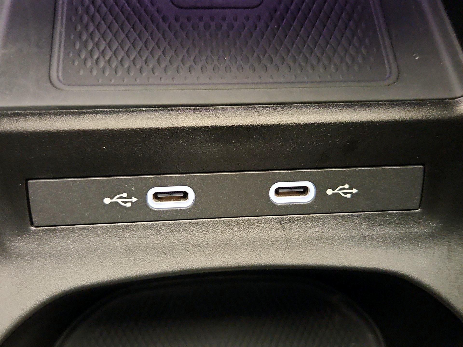 Thumbnail: 2022 Volkswagen ID.4 - 18