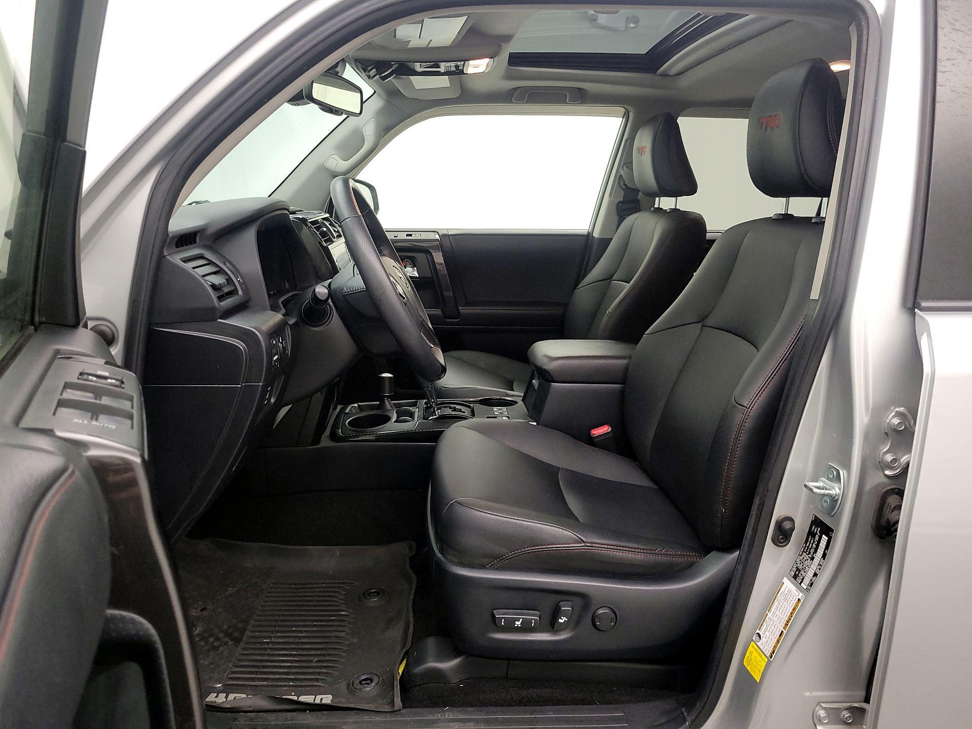 Thumbnail: 2020 Toyota 4Runner - 11