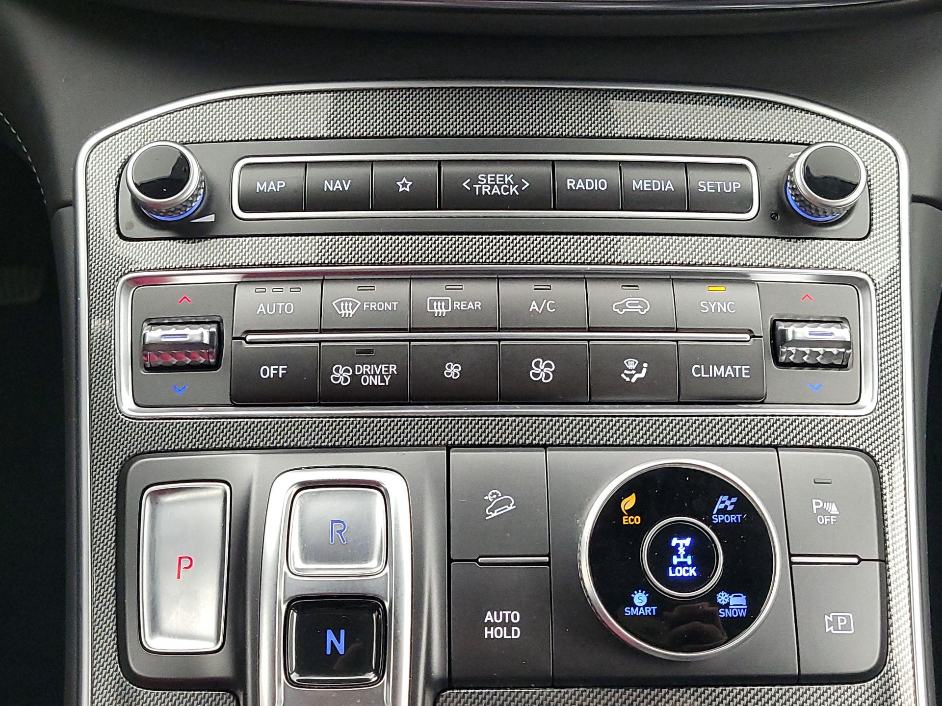 Thumbnail: 2023 Hyundai Santa Fe - 17