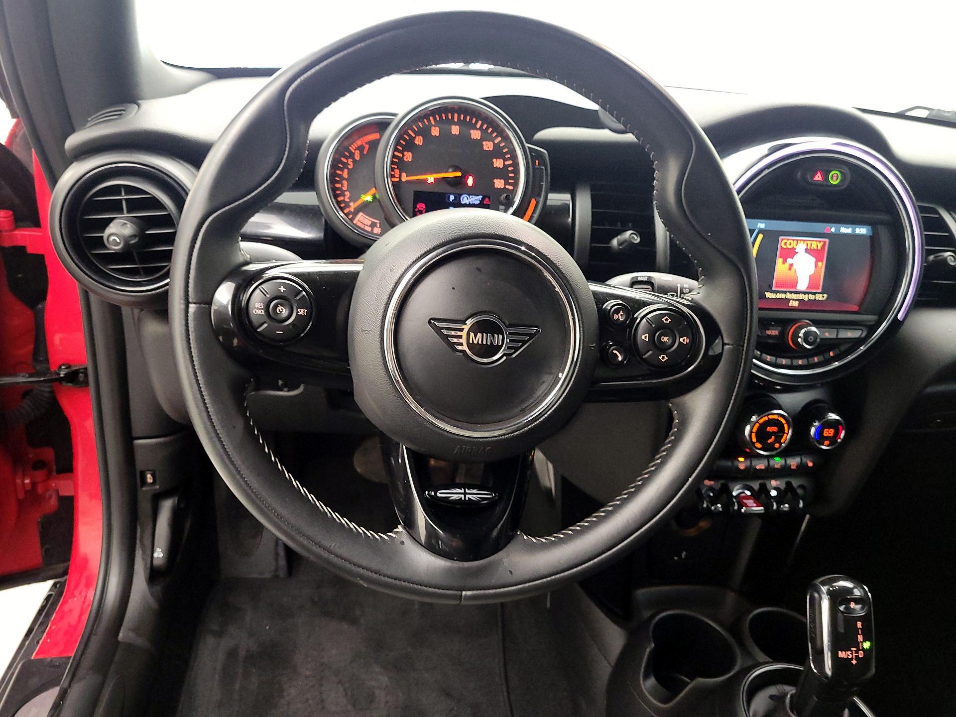 Thumbnail: 2020 MINI Cooper - 10