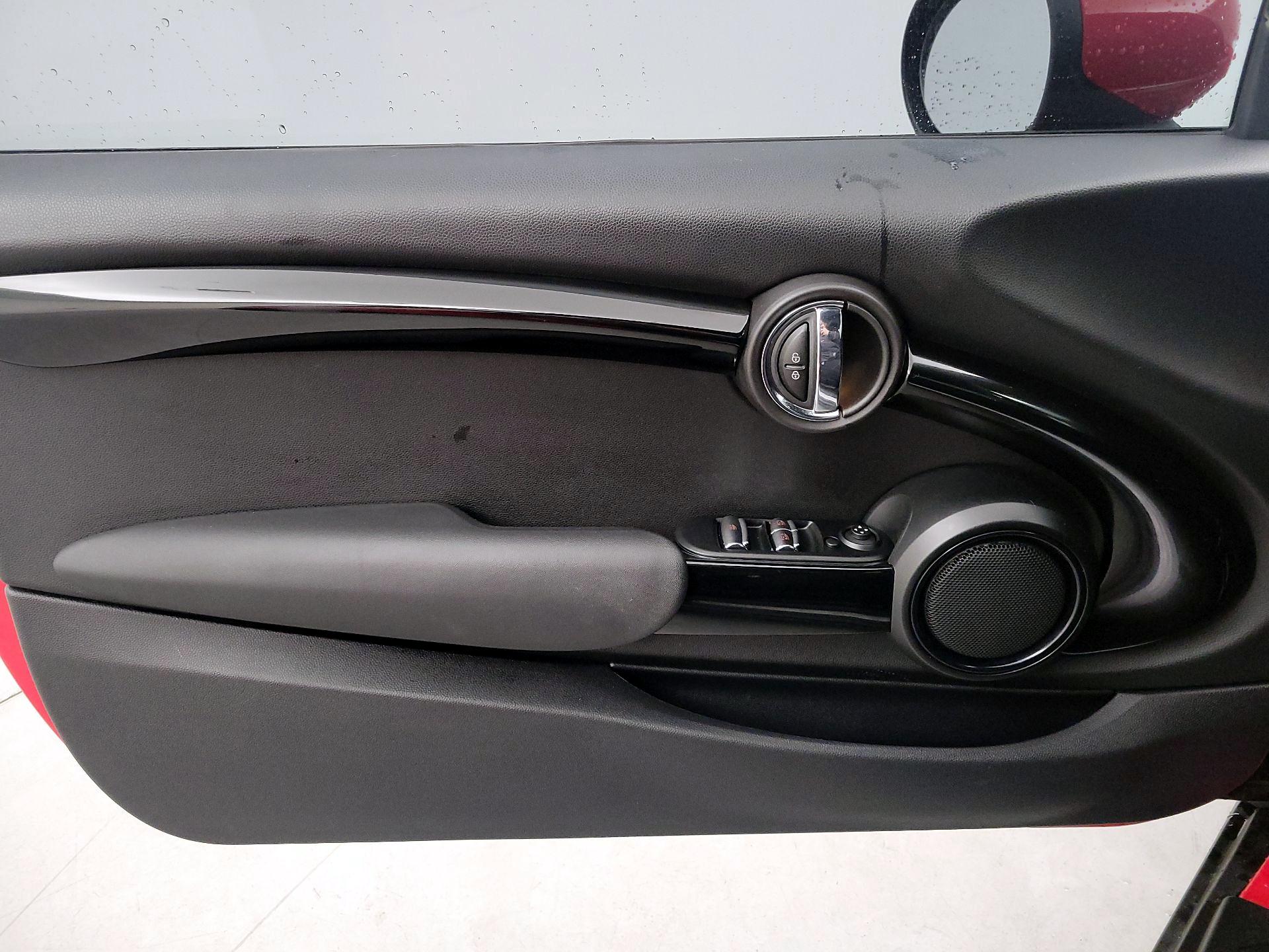 Thumbnail: 2020 MINI Cooper - 12