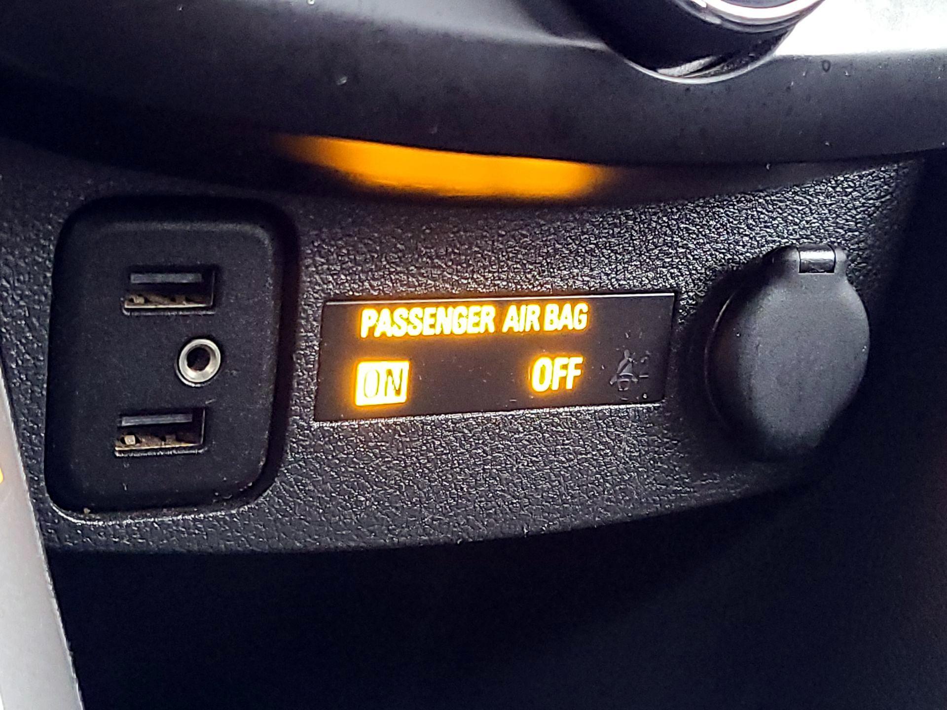 Thumbnail: 2021 Chevrolet Trax - 19