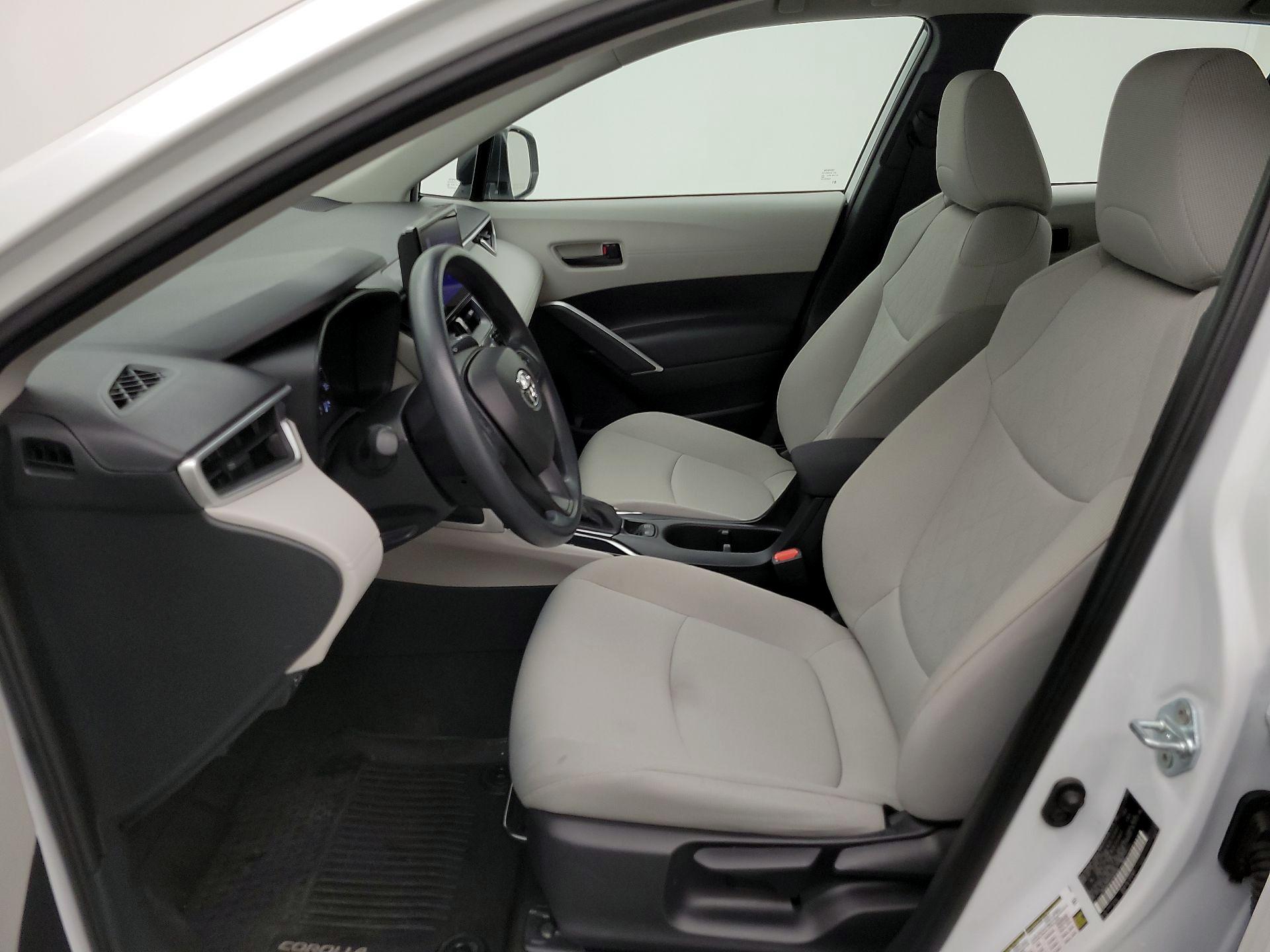 Thumbnail: 2023 Toyota Corolla Cross - 11