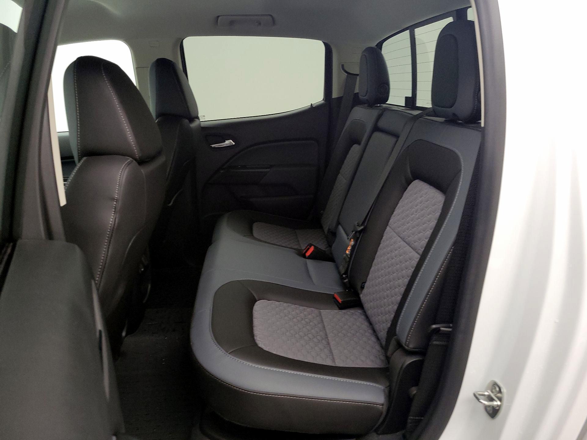 Thumbnail: 2022 Chevrolet Colorado - 20