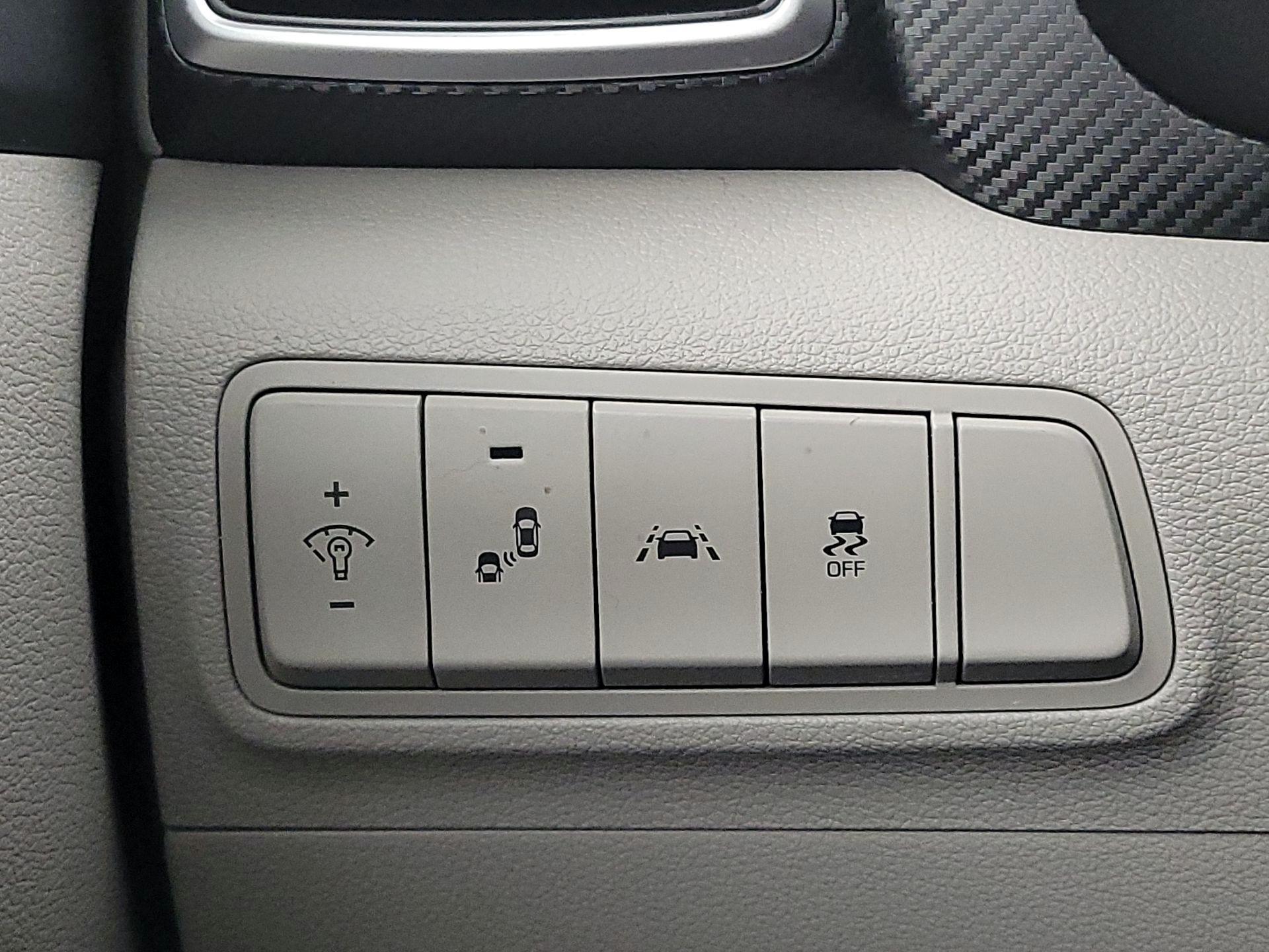 Thumbnail: 2020 Hyundai Tucson - 13