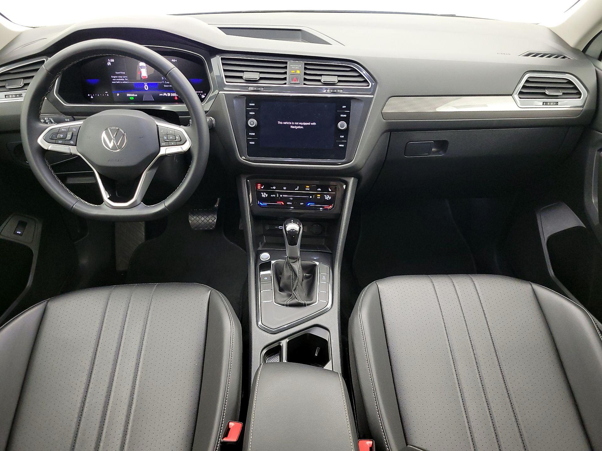 Thumbnail: 2024 Volkswagen Tiguan - 9