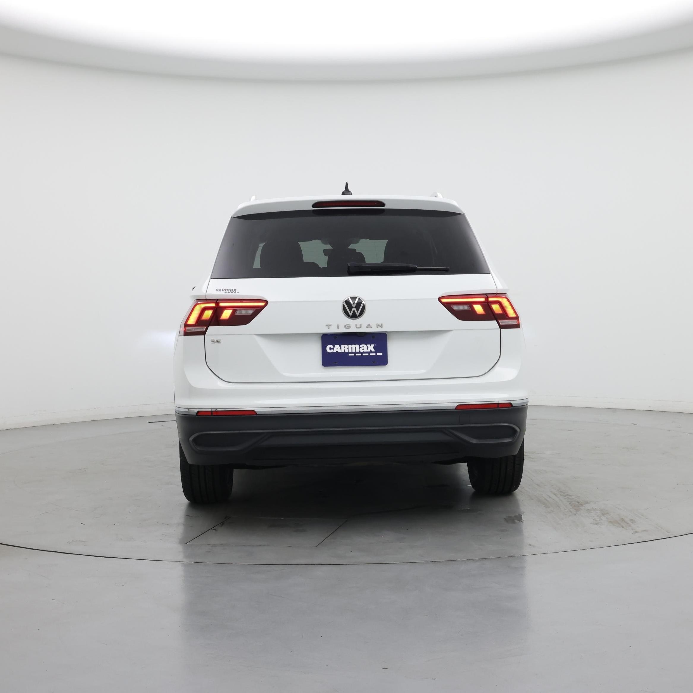 Thumbnail: 2024 Volkswagen Tiguan - 6