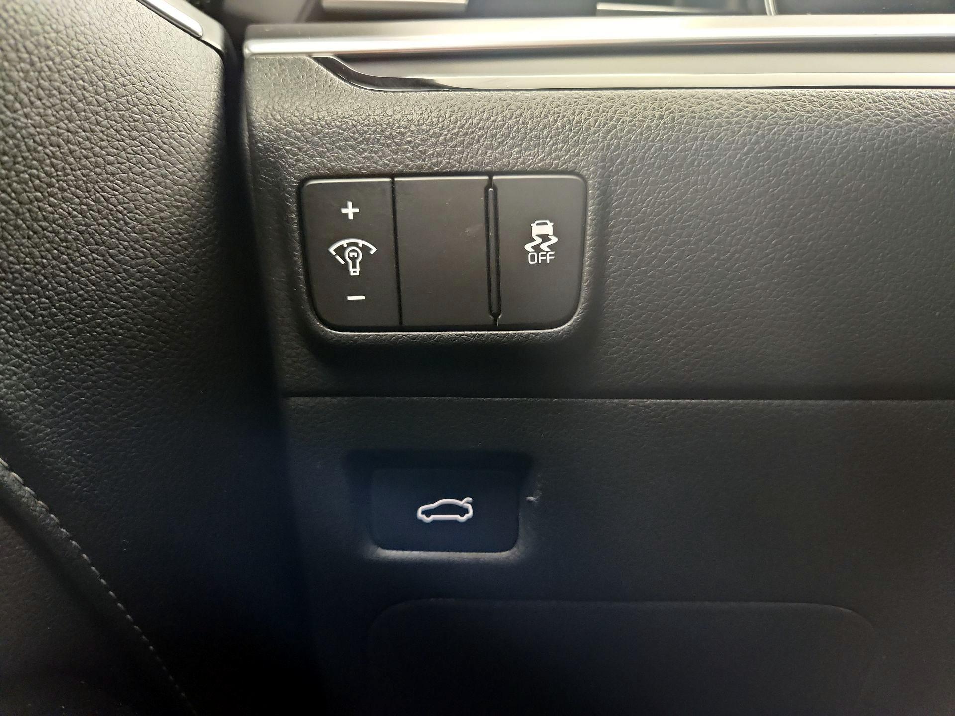 Thumbnail: 2025 Kia K5 - 13