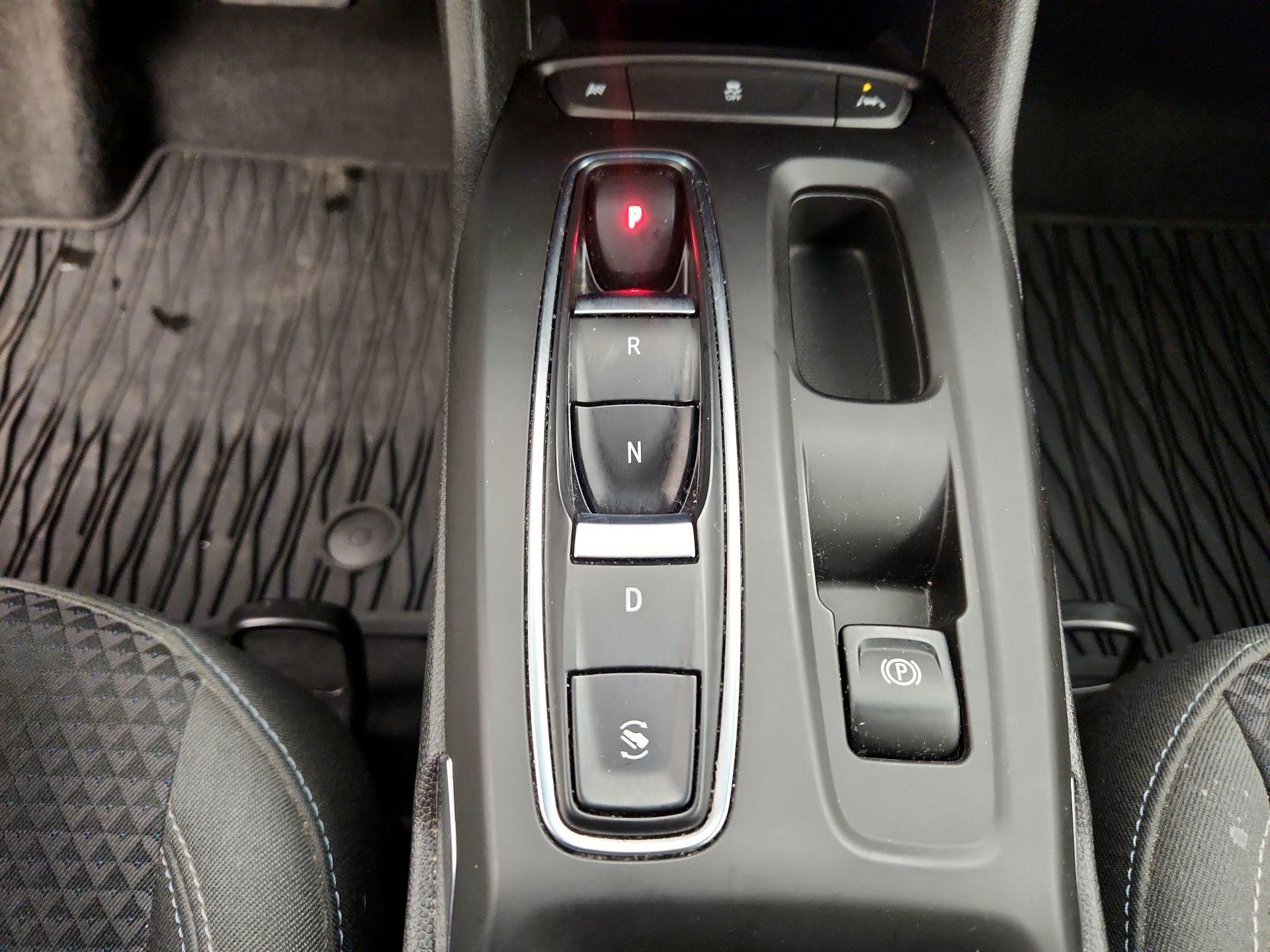 Thumbnail: 2022 Chevrolet Bolt EV - 17