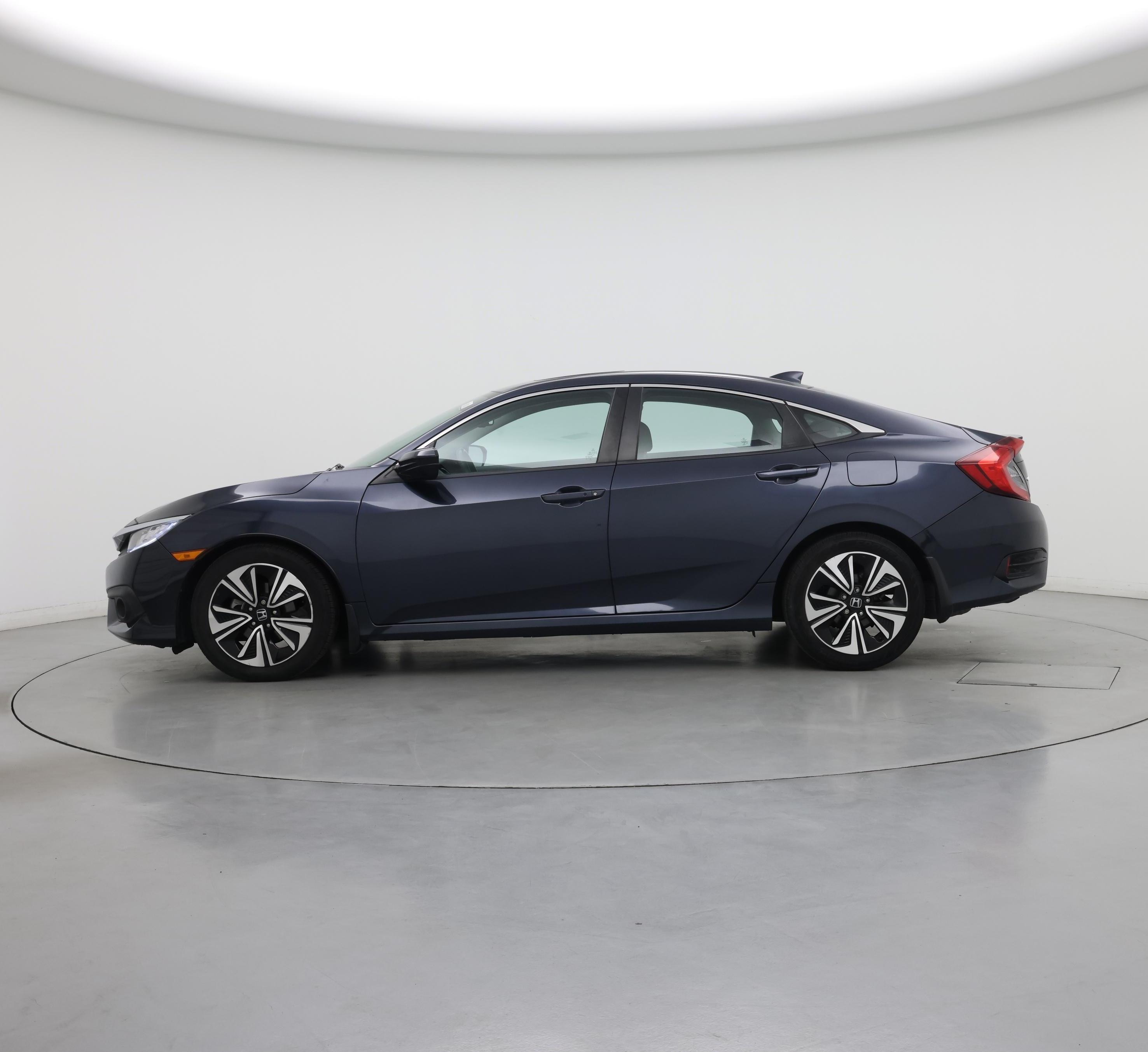 Thumbnail: 2016 Honda Civic - 3