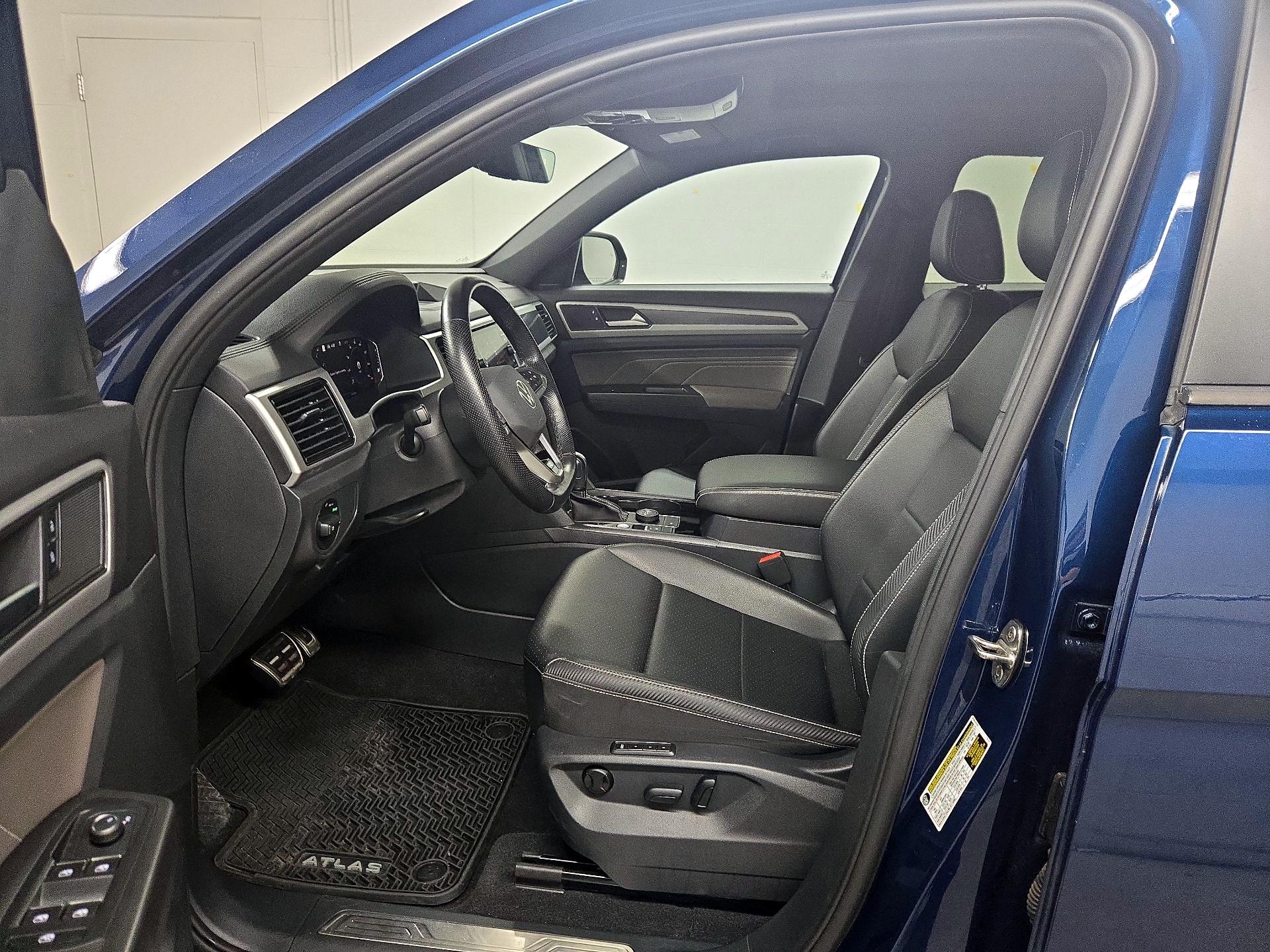 Thumbnail: 2023 Volkswagen Atlas - 11