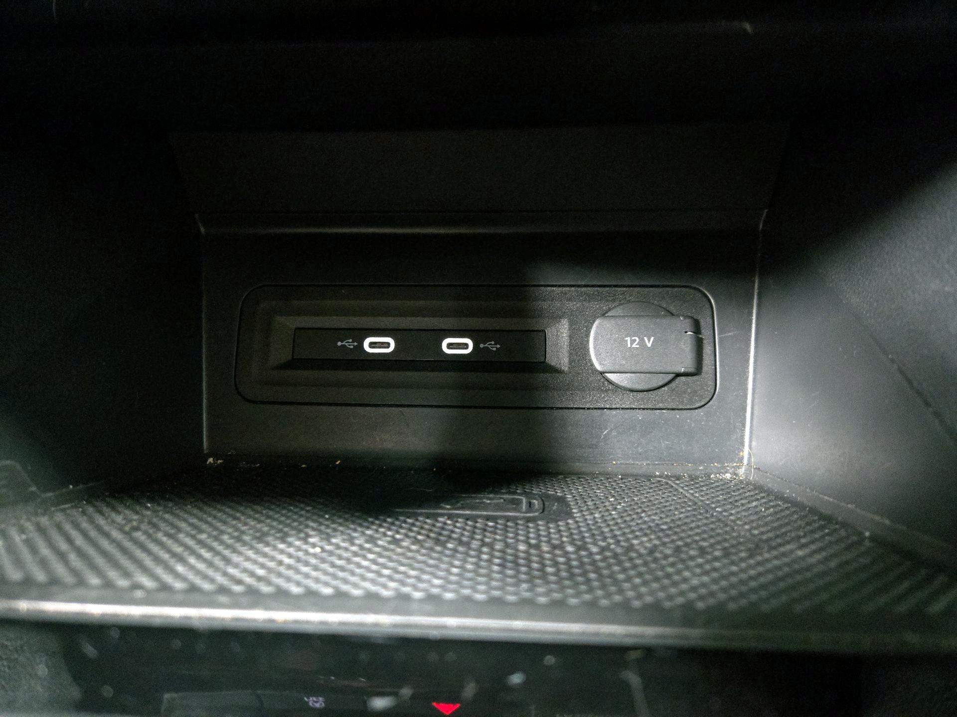 Thumbnail: 2023 Volkswagen Atlas - 19