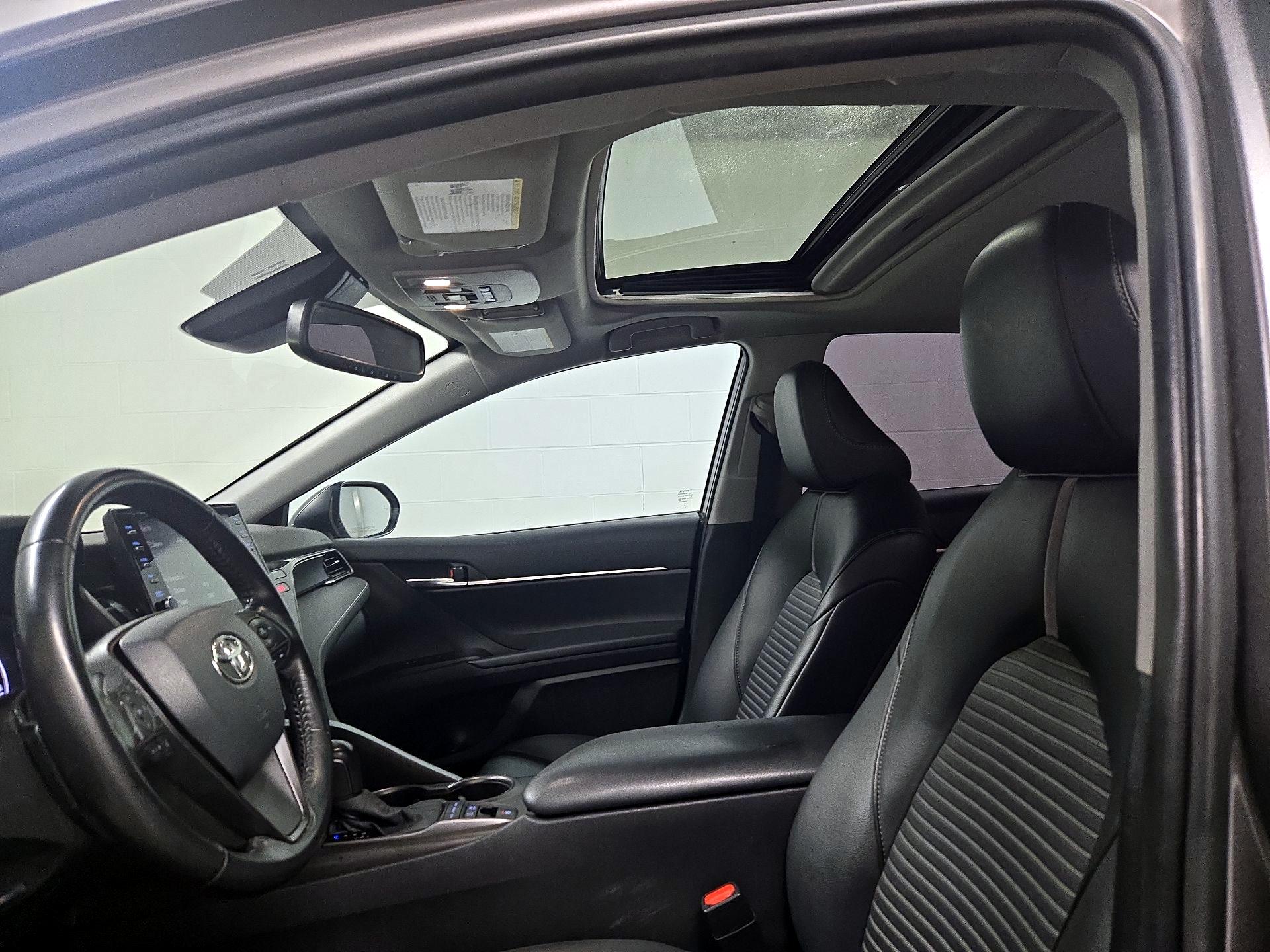 Thumbnail: 2022 Toyota Camry - 19