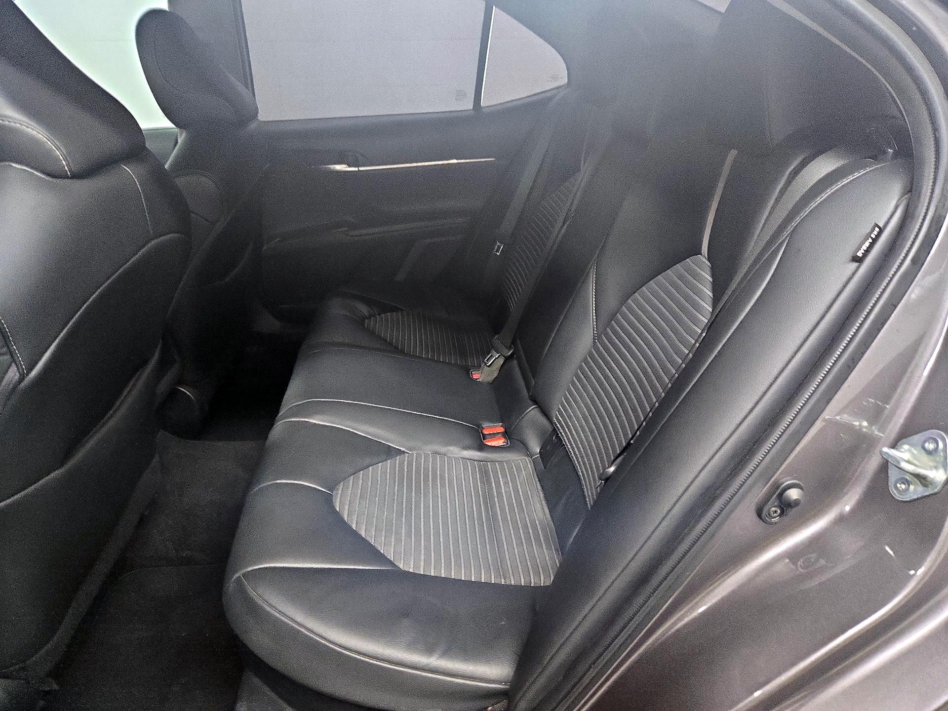 Thumbnail: 2022 Toyota Camry - 20