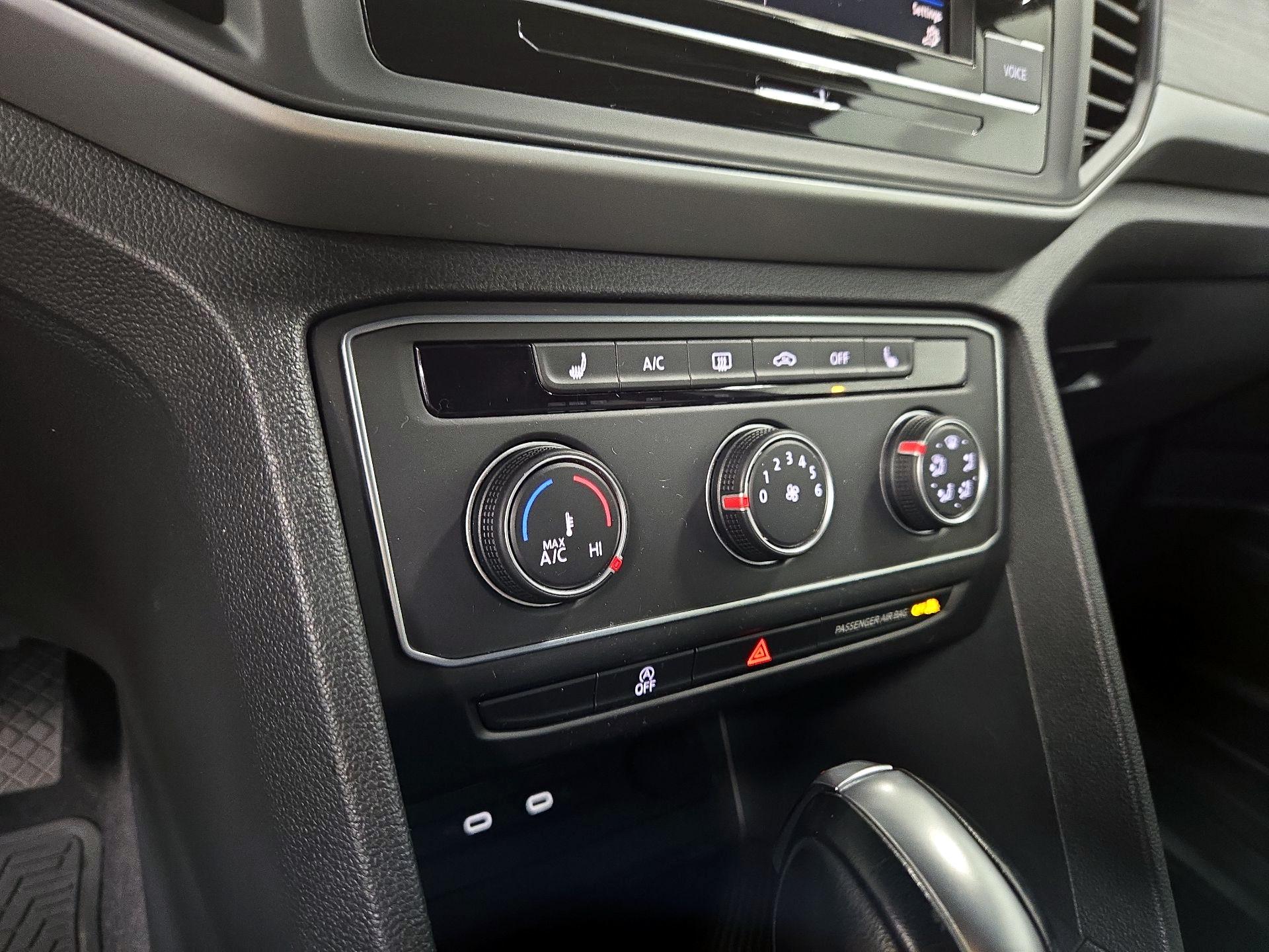 Thumbnail: 2023 Volkswagen Atlas - 16