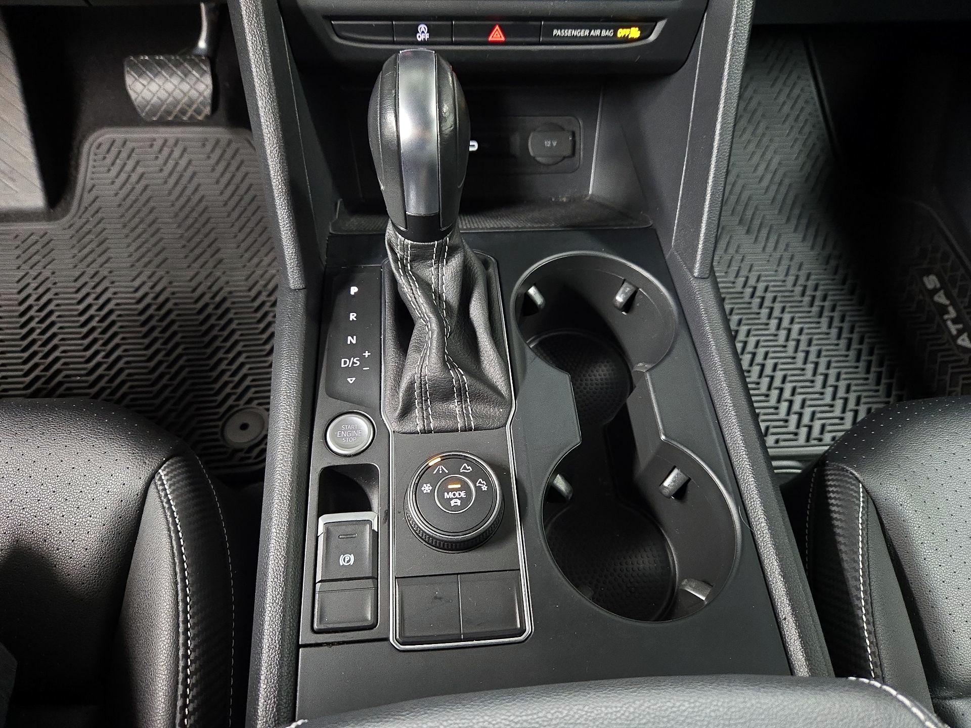 Thumbnail: 2023 Volkswagen Atlas - 17