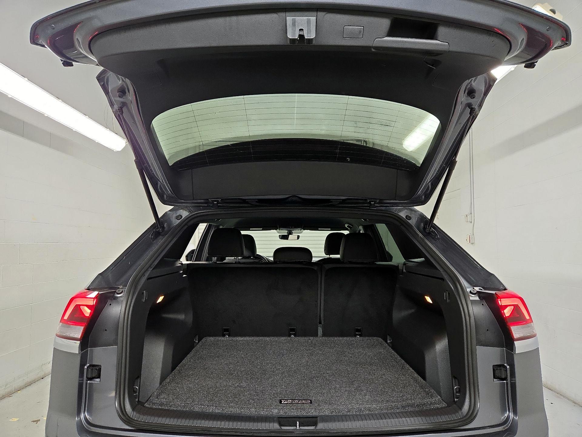 Thumbnail: 2023 Volkswagen Atlas - 20