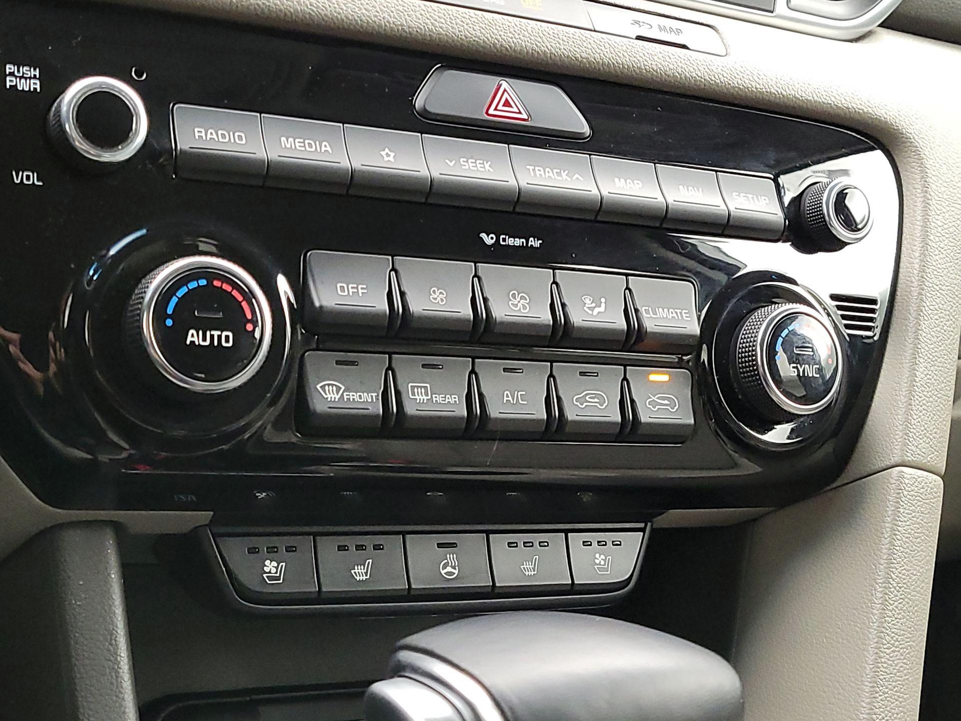 Thumbnail: 2019 Kia Sportage - 17