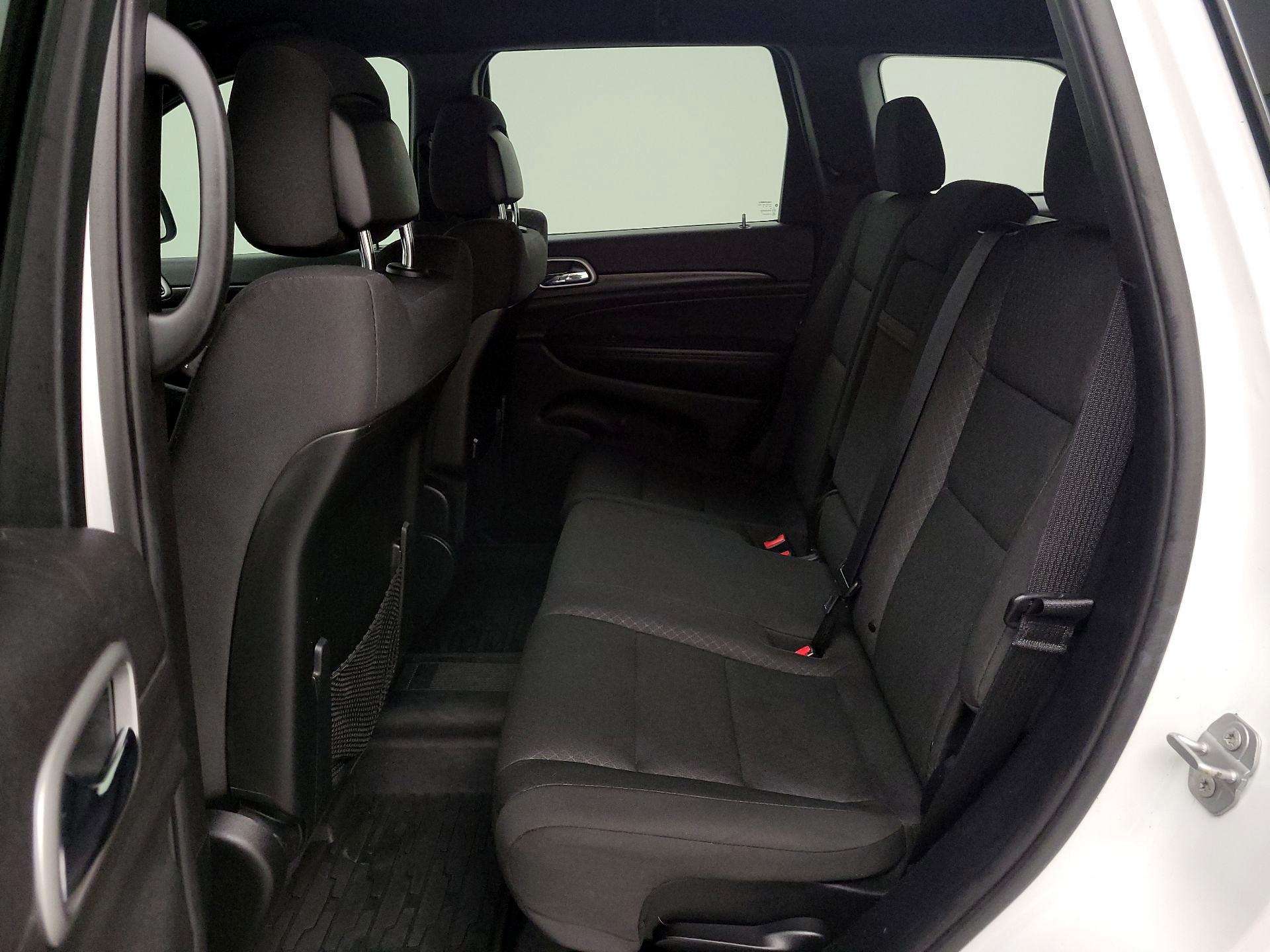 Thumbnail: 2018 Jeep Grand Cherokee - 19