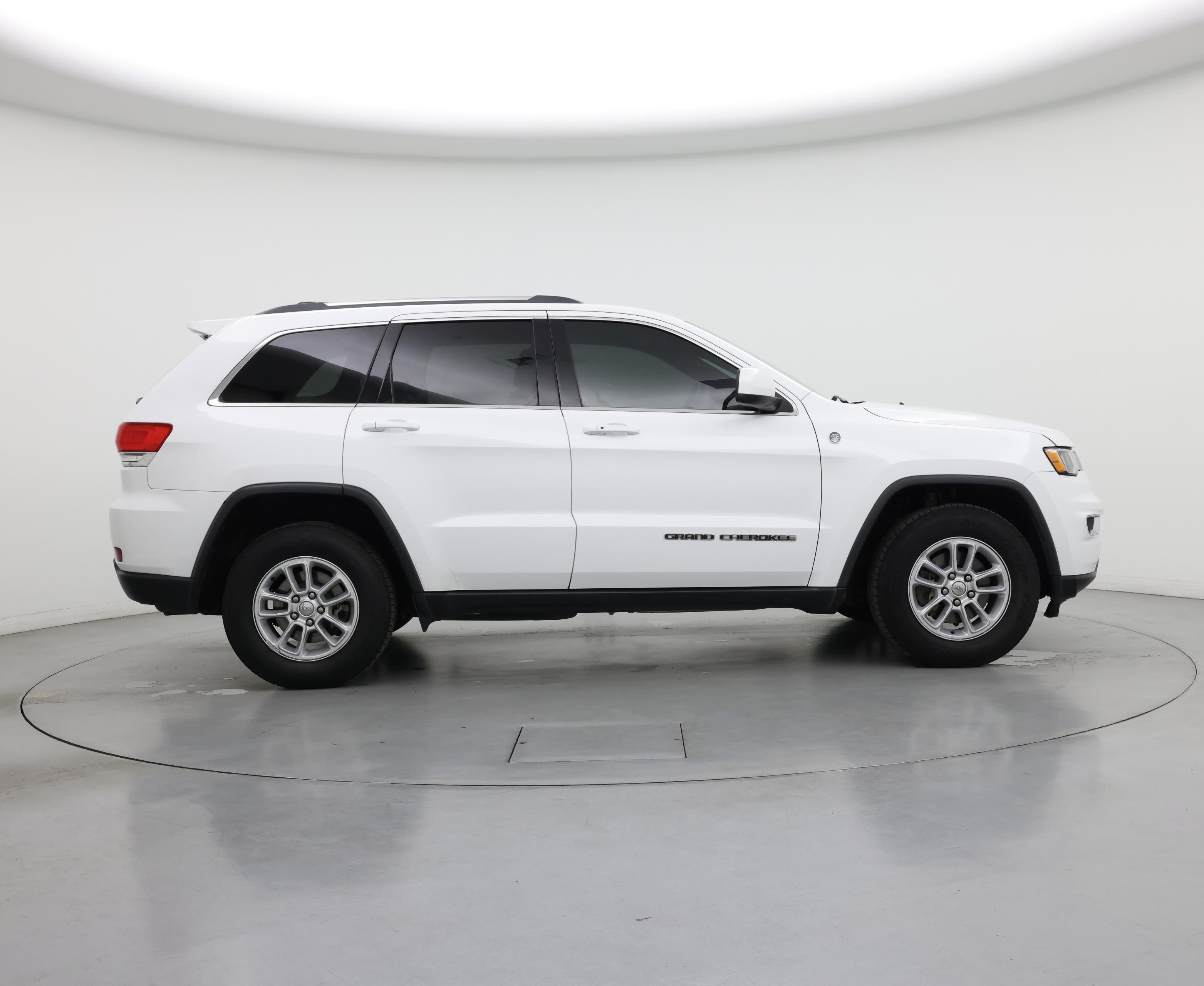 Thumbnail: 2018 Jeep Grand Cherokee - 7
