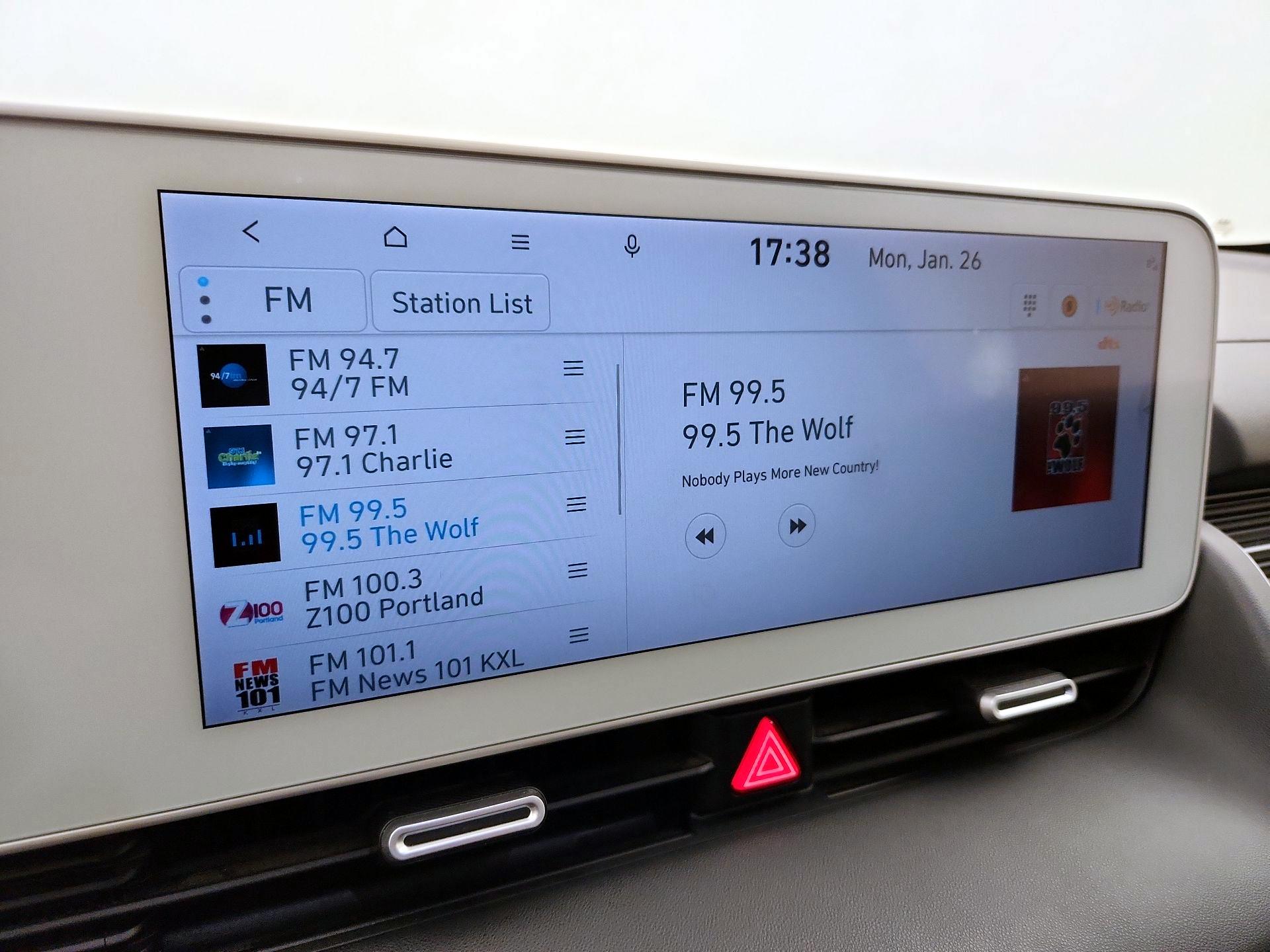 Thumbnail: 2022 Hyundai Ioniq 5 - 16