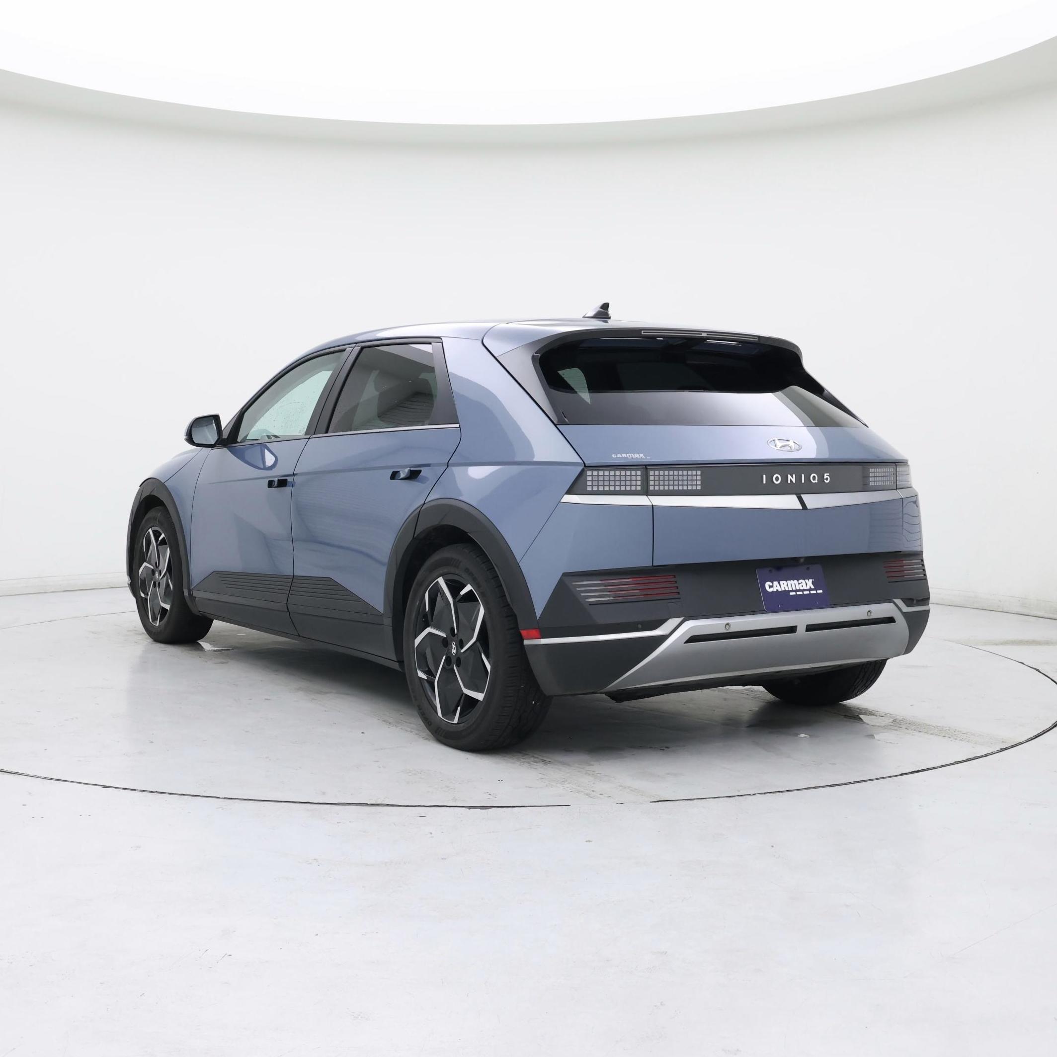 Thumbnail: 2022 Hyundai Ioniq 5 - 2