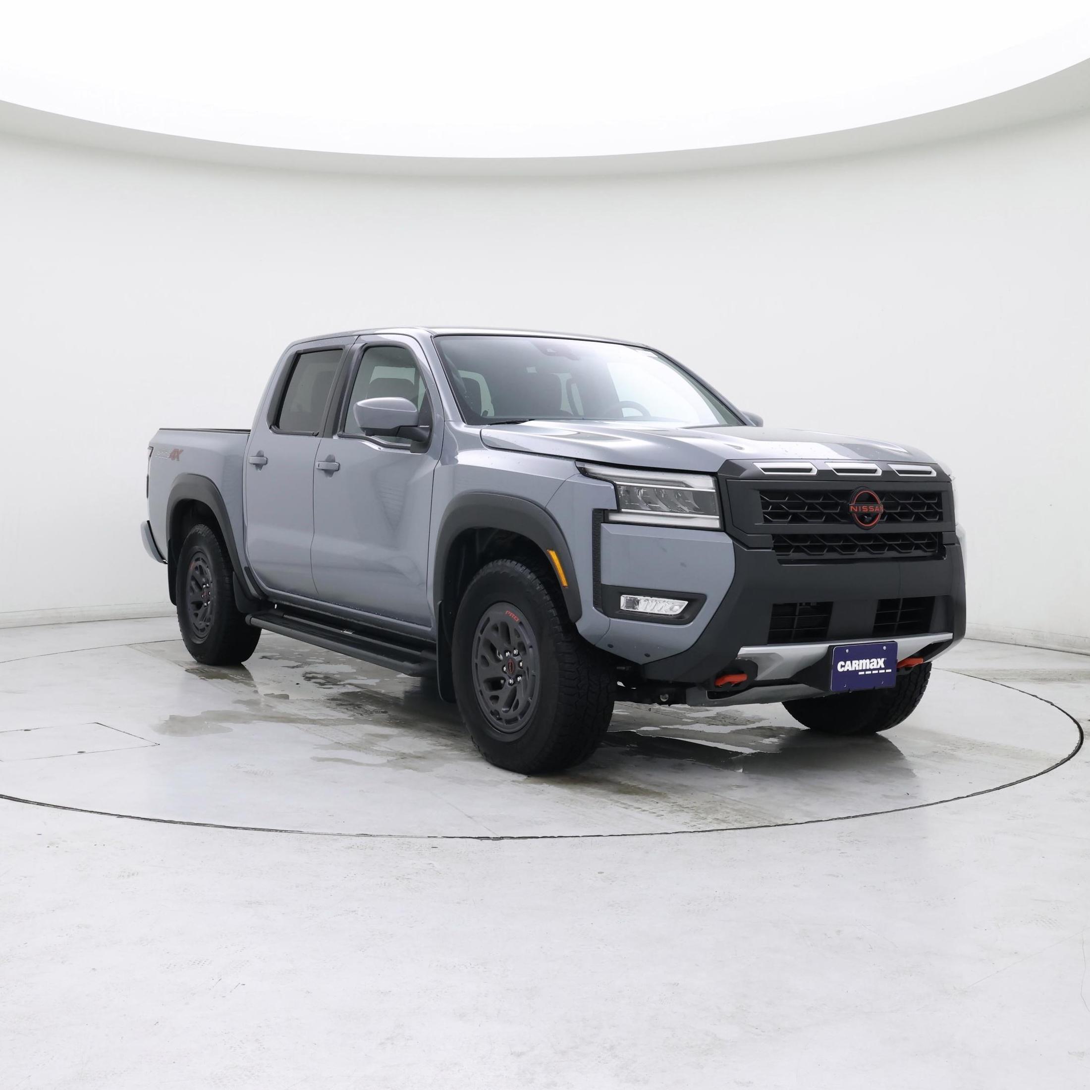 2025 Nissan Frontier PRO-4X Crew Cab 4WD