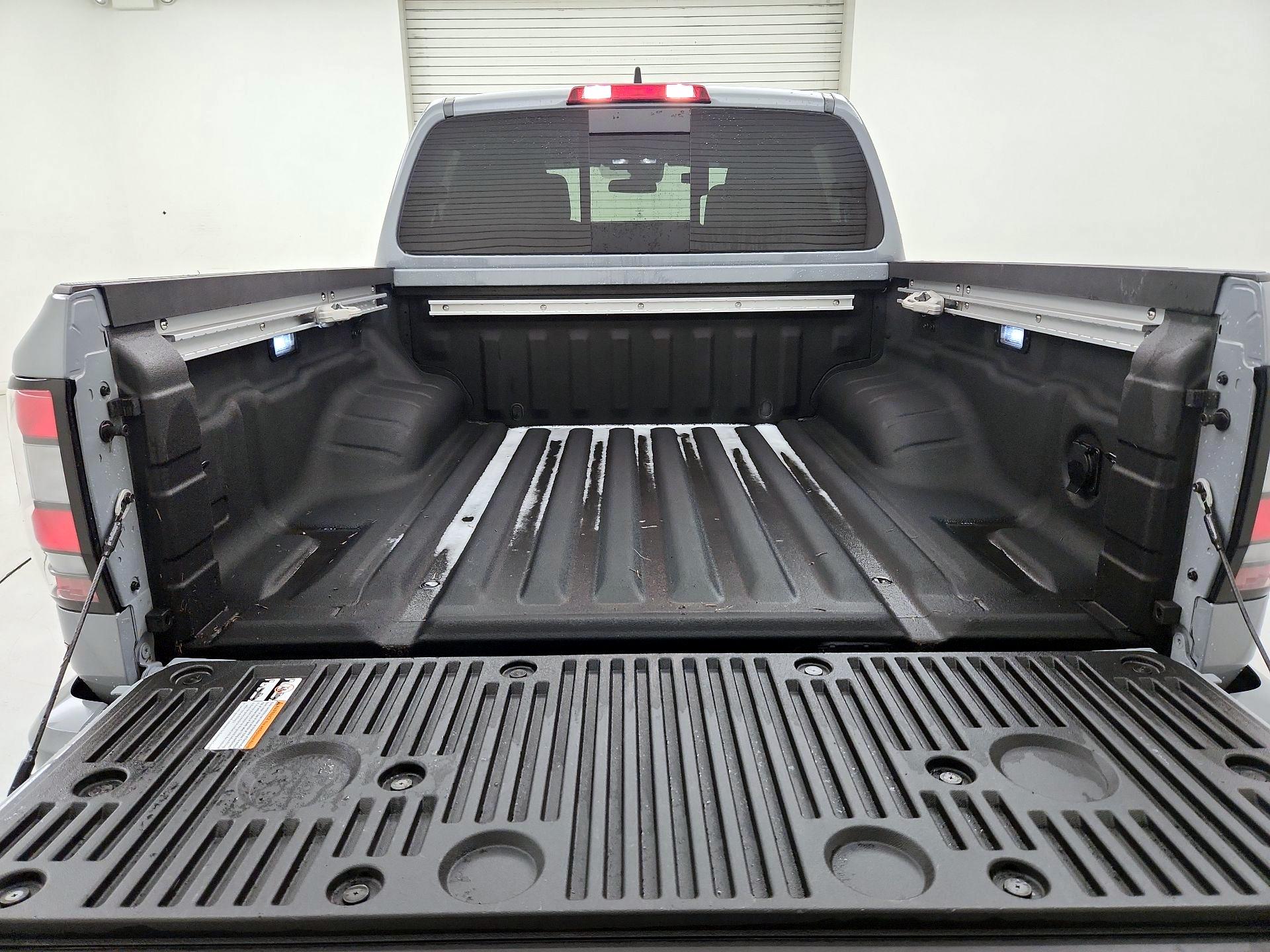 Thumbnail: 2025 Nissan Frontier - 20