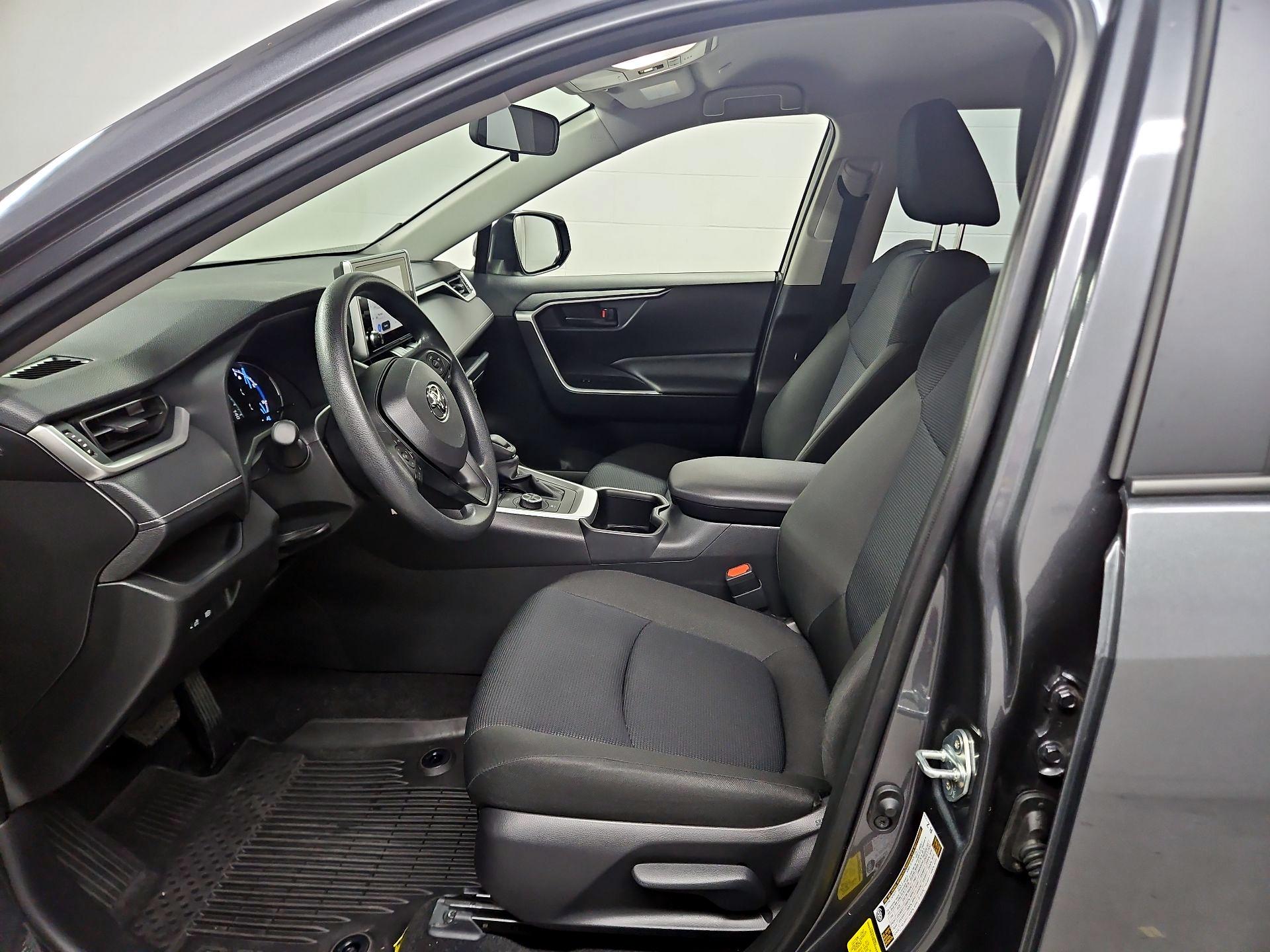 Thumbnail: 2025 Toyota RAV4 - 11